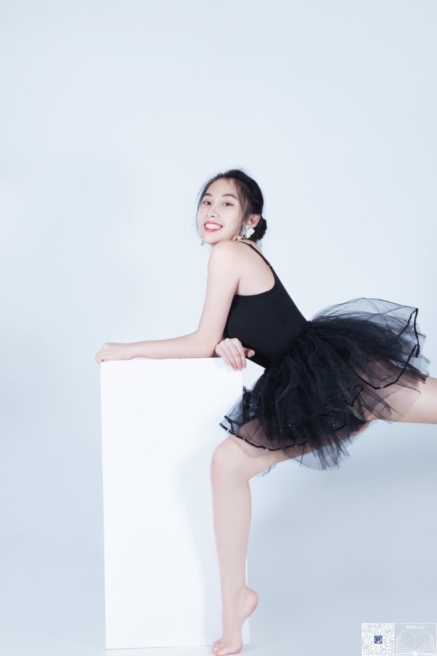 [GALLI嘉丽]舞蹈生日记 019 – 唐可 [28P/209MB]