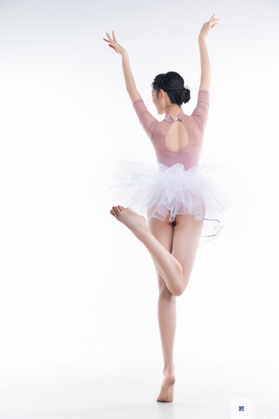 [GALLI嘉丽]舞蹈生日记 008 – 鱼子 [40P/117MB]