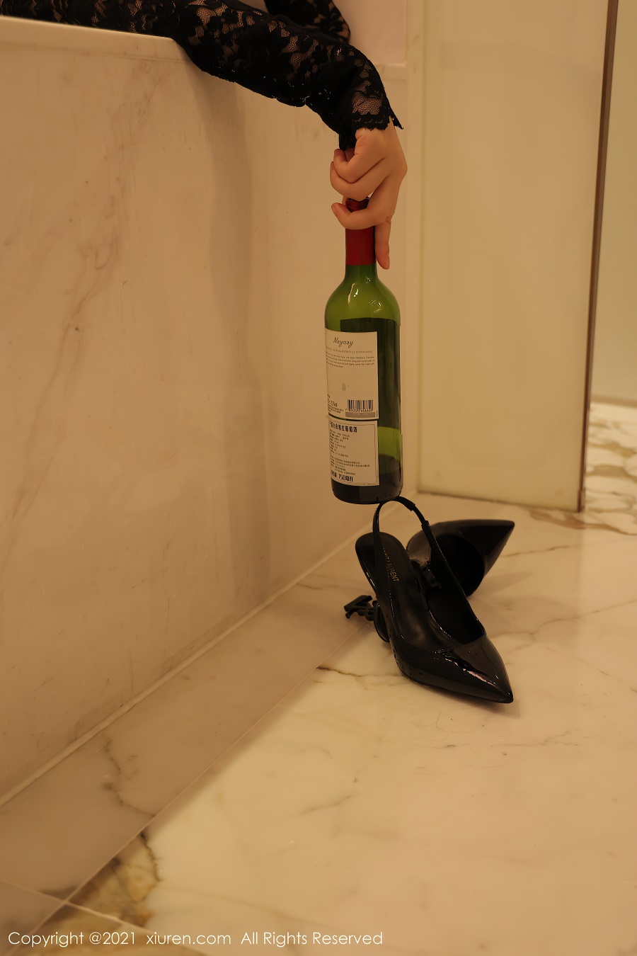 [Xiuren秀人网]2021.09.17 NO.3965 summer宝宝 [75+1P/823MB]