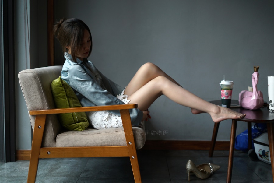 [萌甜物语]XM195《迷人小OL-腿腿(含SP)》 [113+1P/1V/952MB]