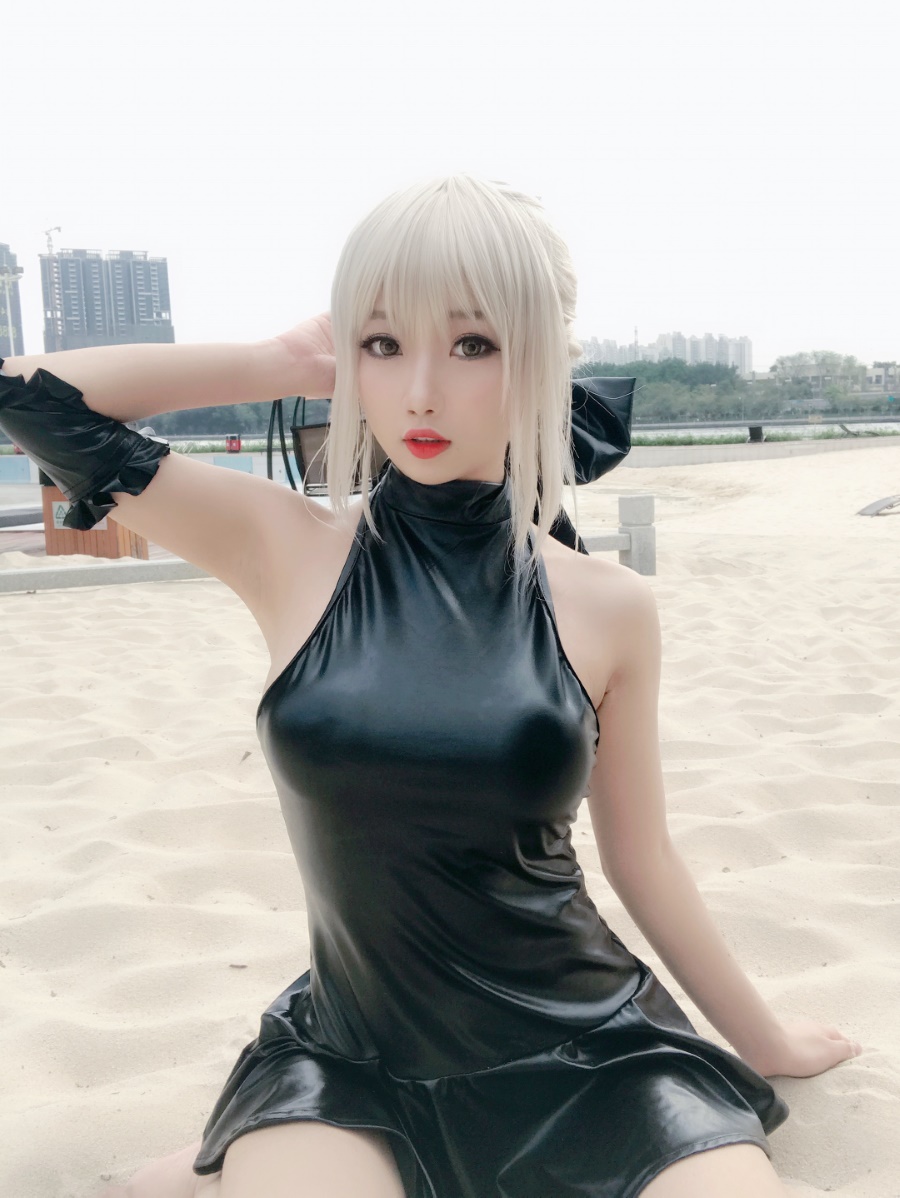 鬼畜瑶在不在w – 自拍写真 [28P/52MB]