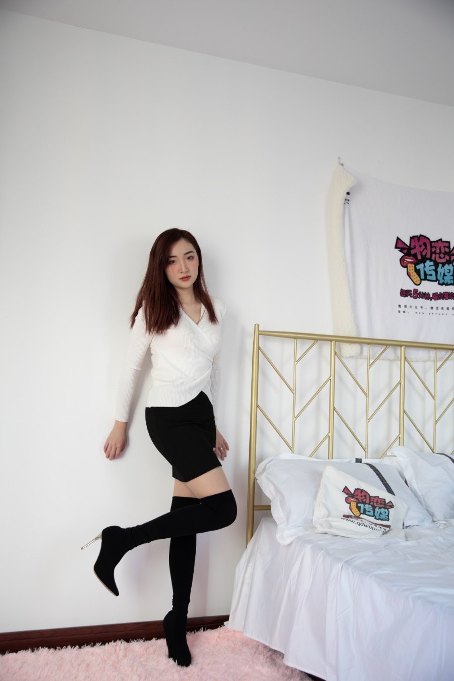 物恋传媒 NO.881 小晴-一盏茶[149P/1V/3.55GB]