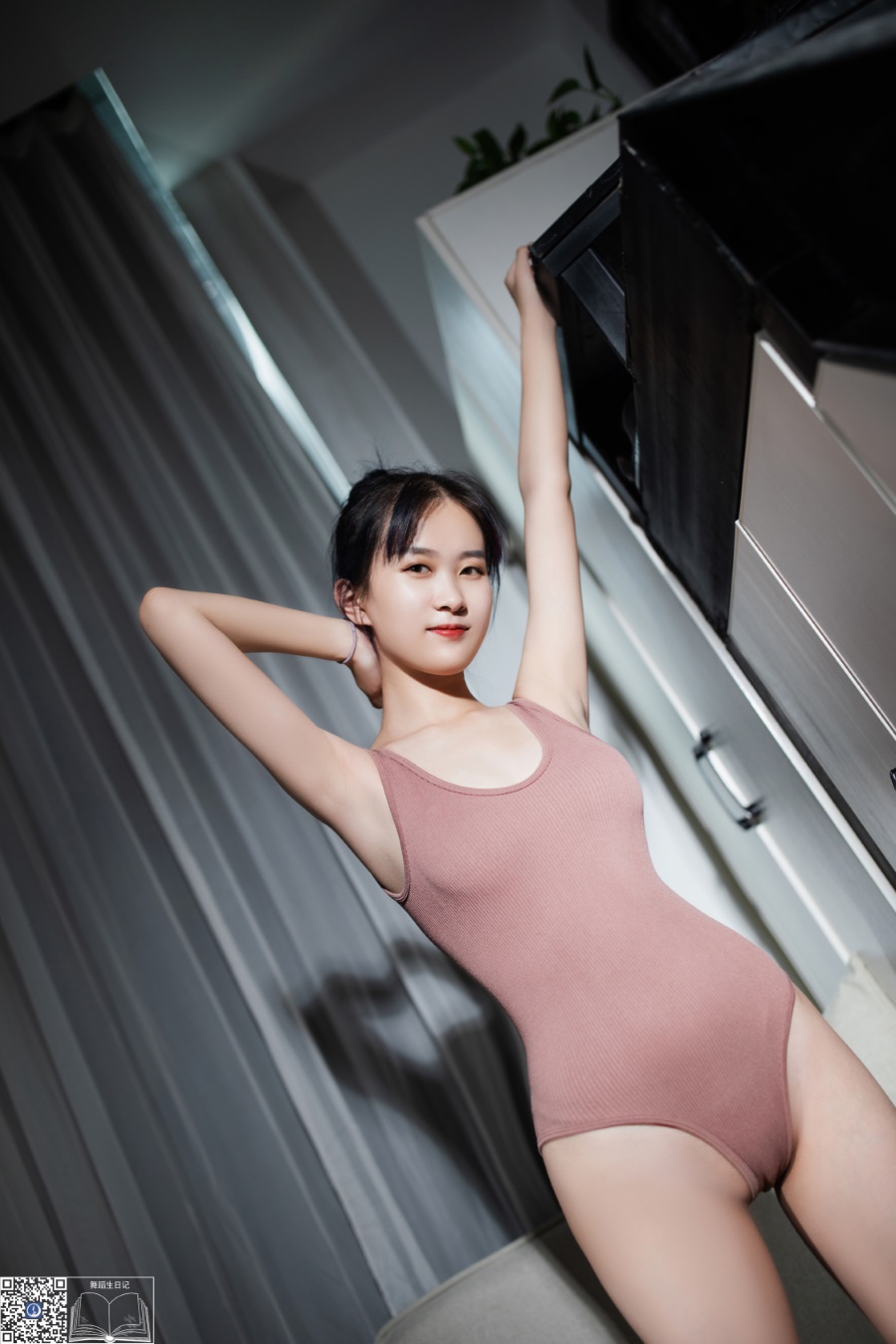 [GALLI嘉丽]舞蹈生日记 027 – 苗苗 [30P/211MB]