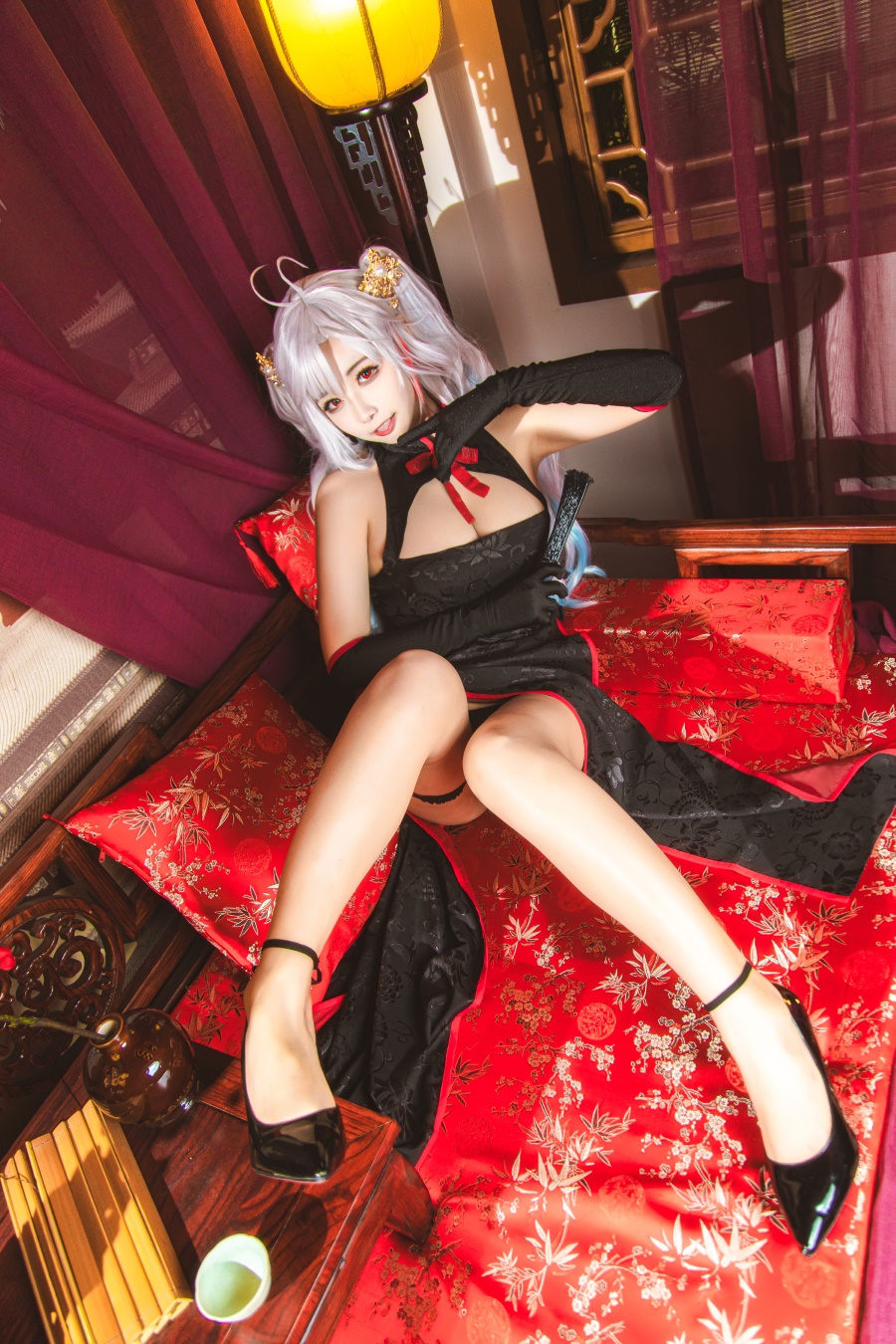 Momoko葵葵 – 欧根之旗袍 [20P/249MB]