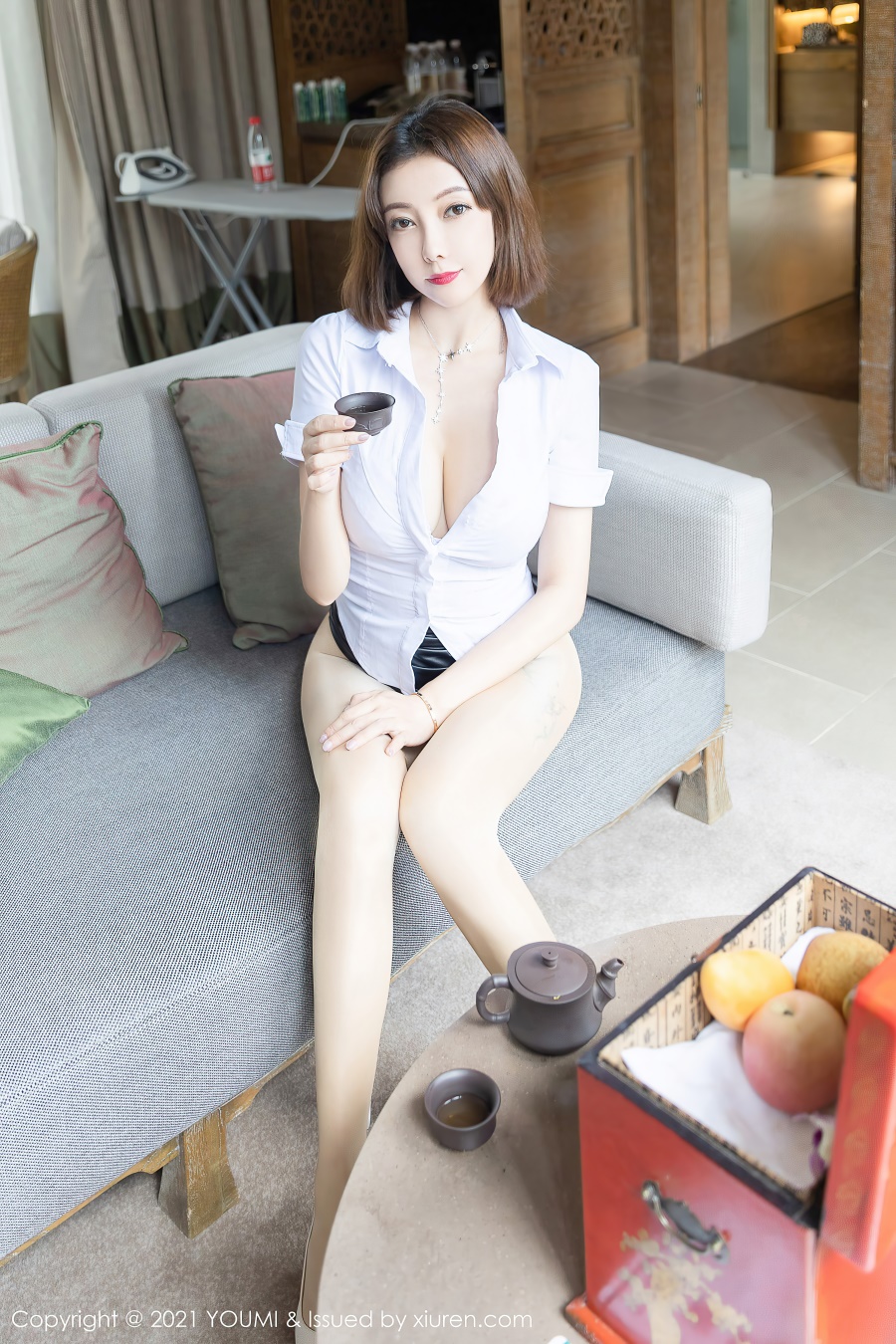 [YouMi尤蜜荟]2021.10.14 VOL.704 果儿Victoria [53+1P／565MB]