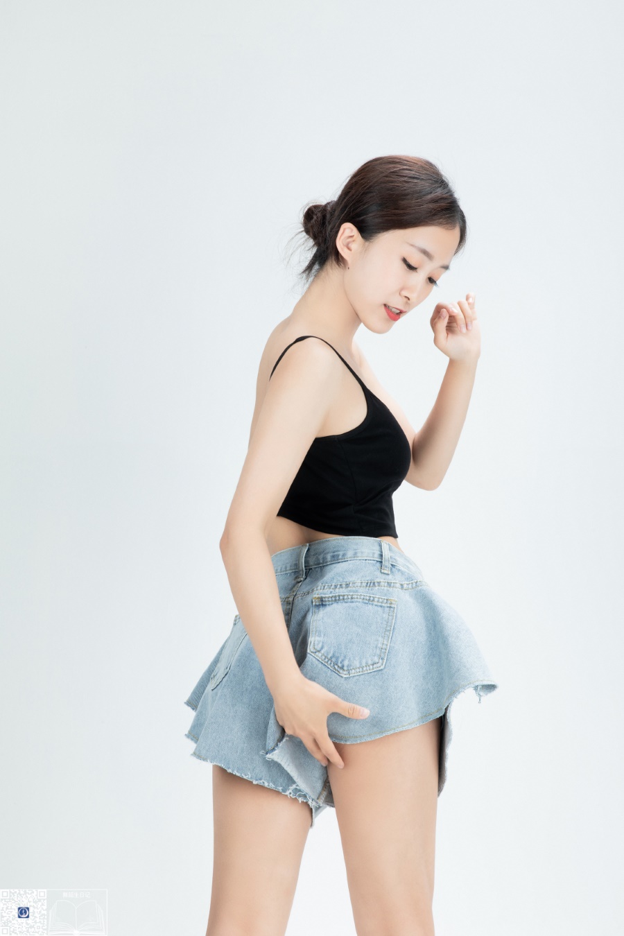 [GALLI嘉丽]舞蹈生日记 041 – 佳美 [41P/259MB]