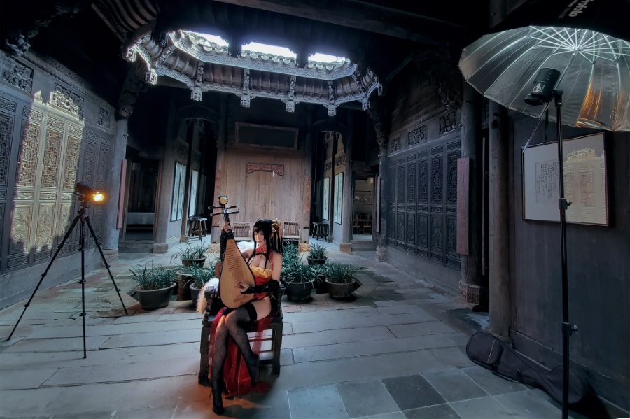 半半子 – 大凤旗袍 [40P/140MB]