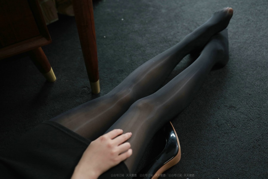 [IESS异思趣向] 2021.08.27 丝享家902：婉苹《暗夜里的制服》[104P/140MB]