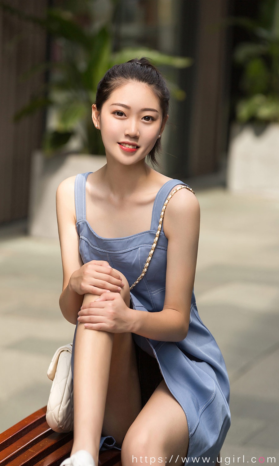 [爱尤物]2021 NO.2218 小雪儿 甜妹日志 [35P/33MB]