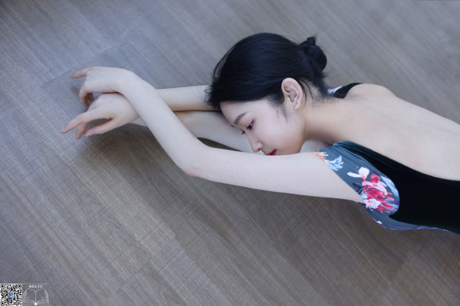 [GALLI嘉丽]舞蹈生日记 049 – 珊珊 [42P/312MB]