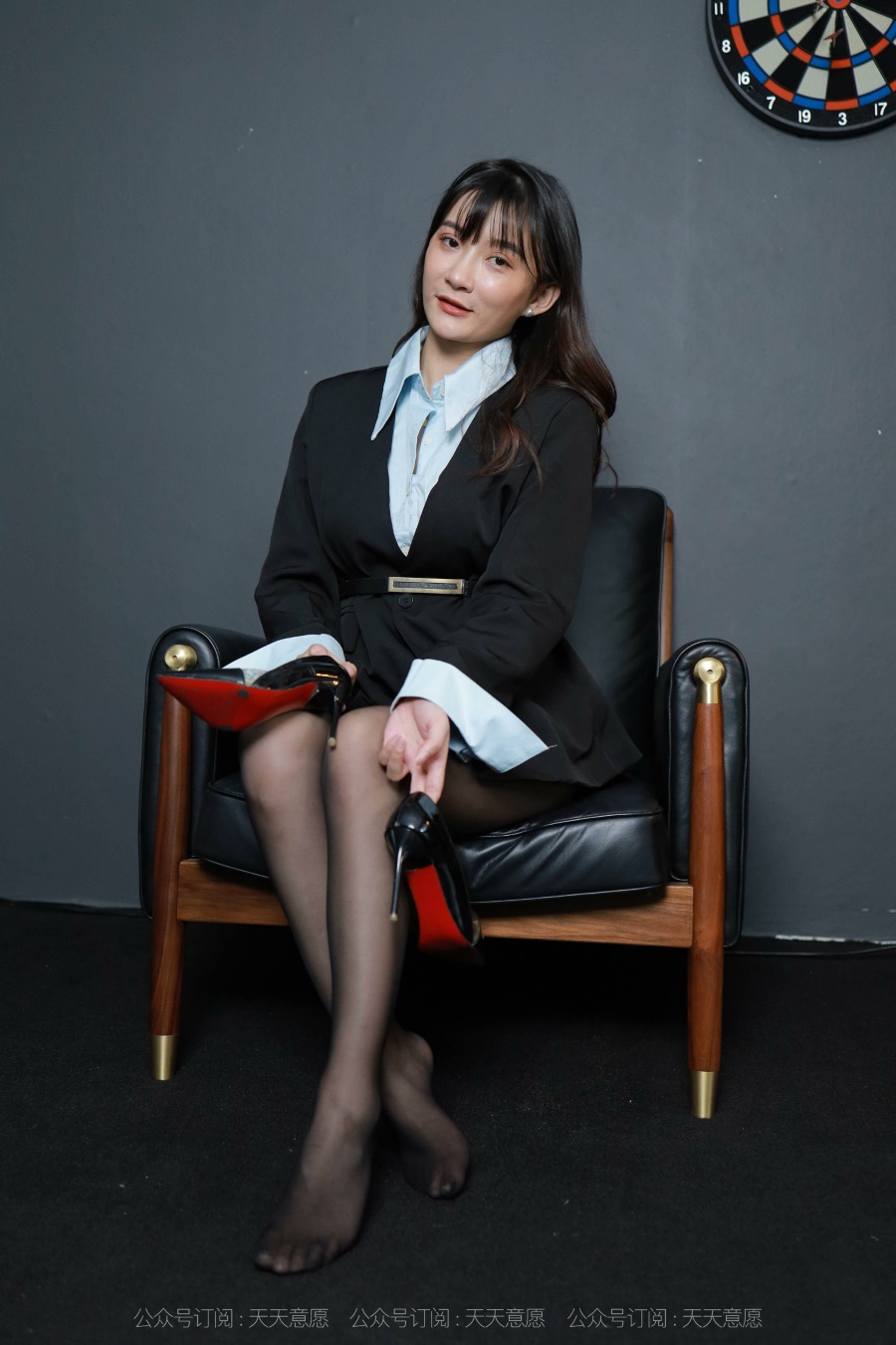 [IESS异思趣向] 耽丝 210930 秋秋的时尚职业装 [87P/104MB]