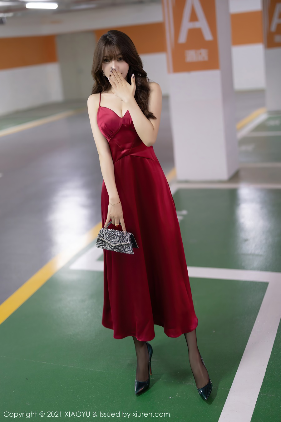 [XIAOYU语画界]2021.11.15 VOL.654 吊裙极致黑丝魅惑 芝芝Booty [82+1P/636MB]