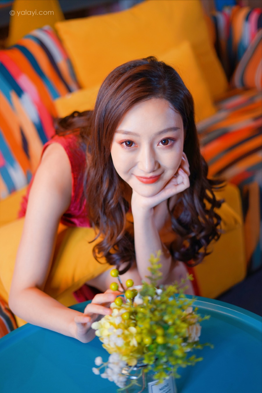 [YALAYI雅拉伊] 2021.12.16 NO.877 美人一笑也倾城 蕊思 [46P/701MB]