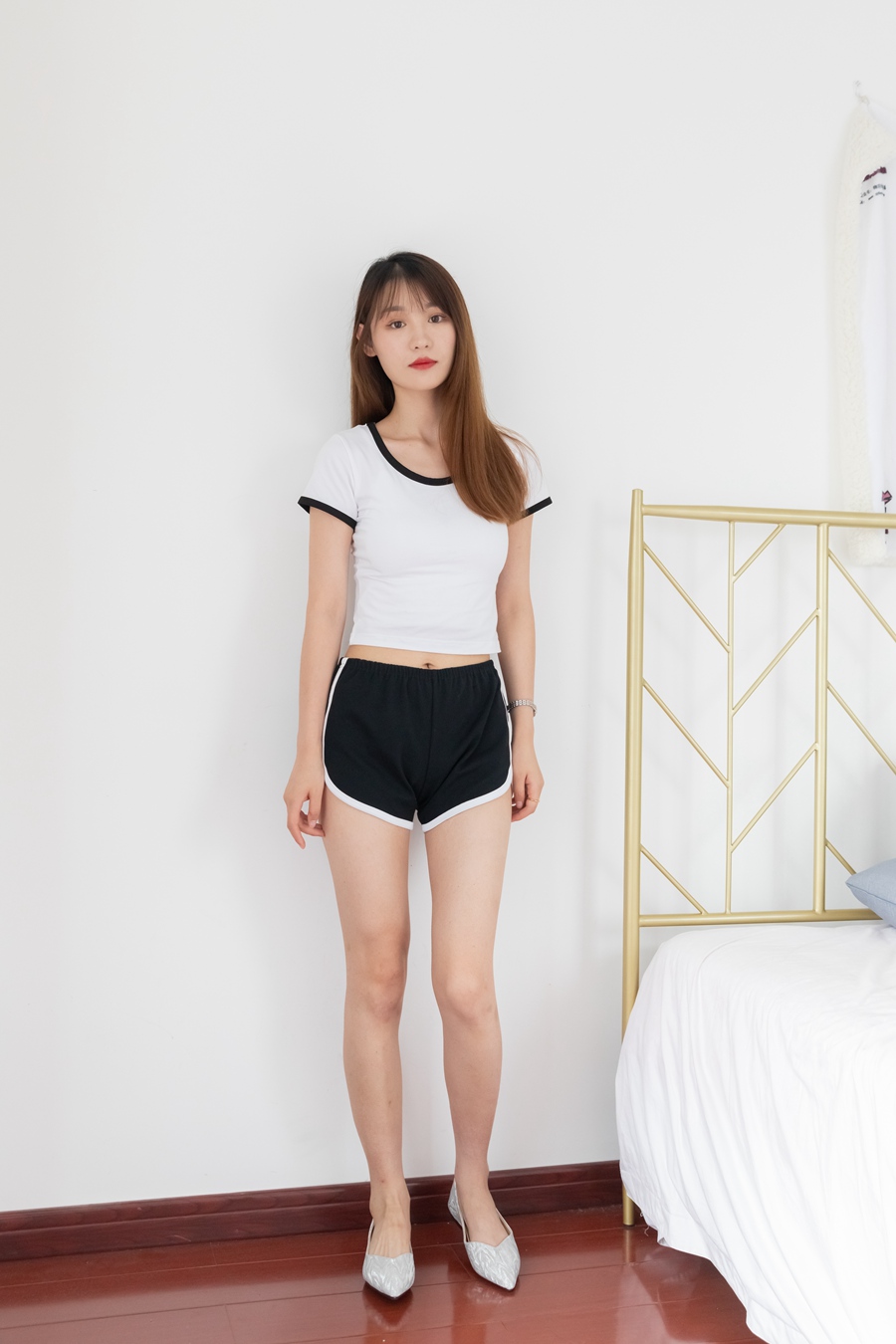 物恋传媒 NO.921 琪琪-一叶若舟[152P/1V/3.89GB]