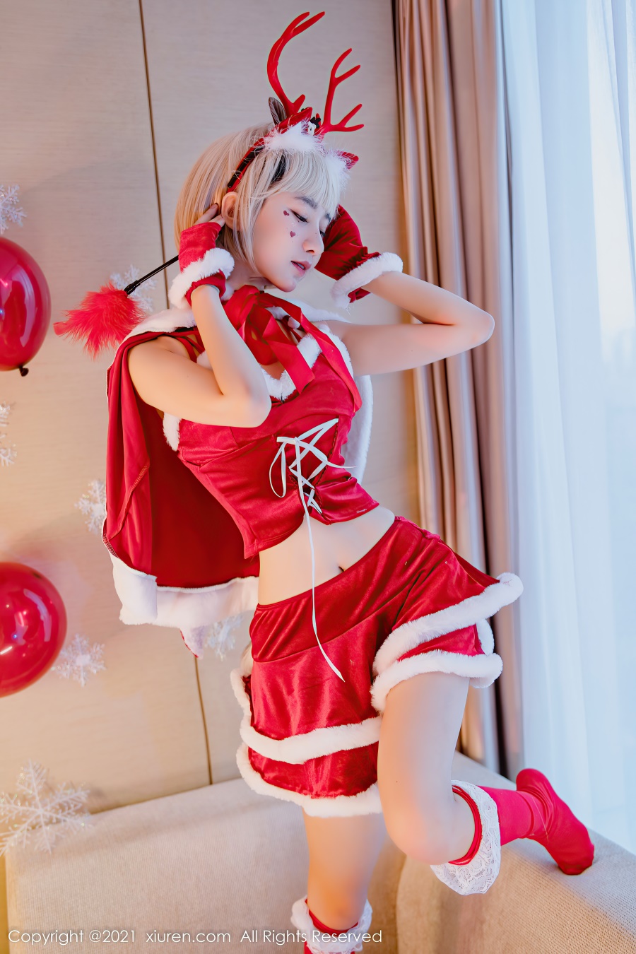 [Xiuren秀人网]2021.12.06 NO.4300 圣诞性感主题 小果冻儿 [57+1P/624MB]