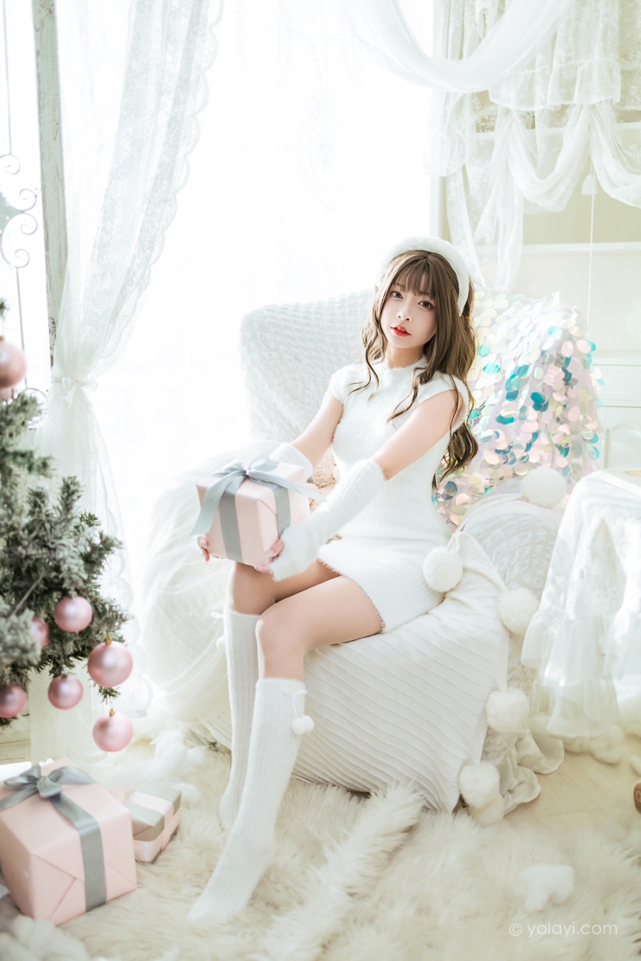 [YALAYI雅拉伊] 2021.12.17 NO.878 圣诞礼物 阿禾[47P/452MB]