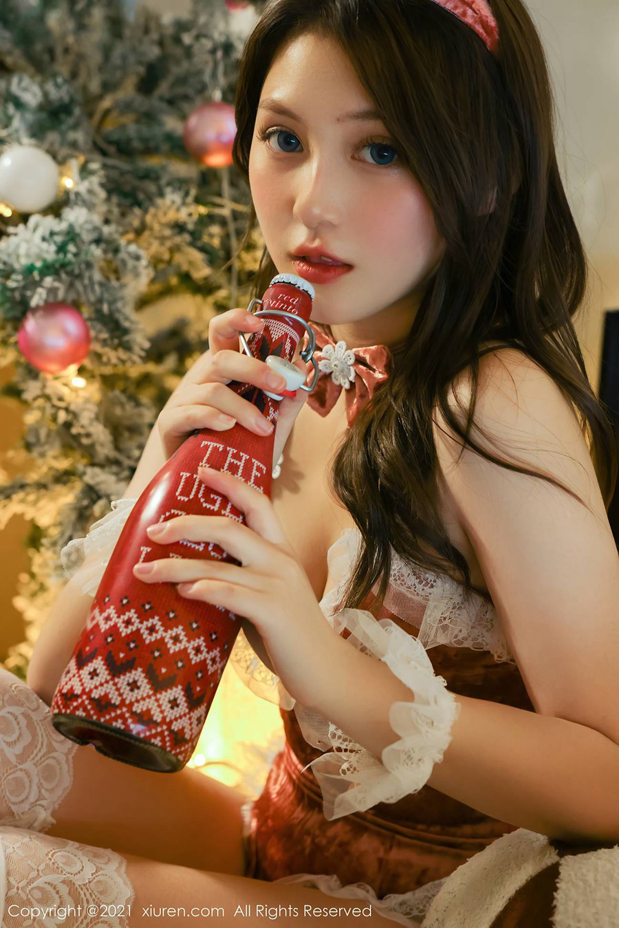 [Xiuren秀人网]2021.12.15 NO.4340 性感圣诞主题服饰 兔妹妹 [53+1P/543MB]