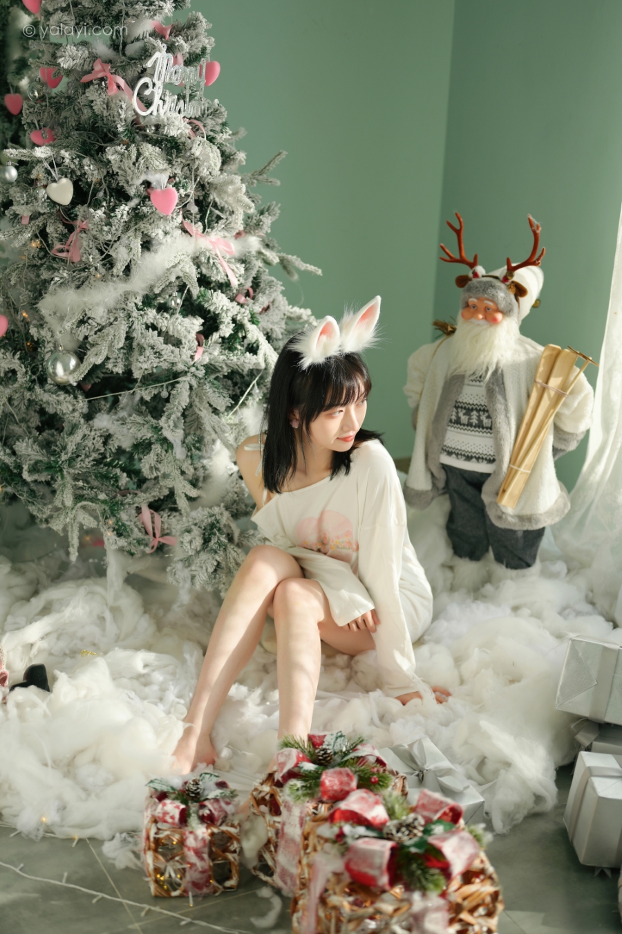 [YALAYI雅拉伊] 2021.12.31 No.884 迎新 京京 [39P/516MB]