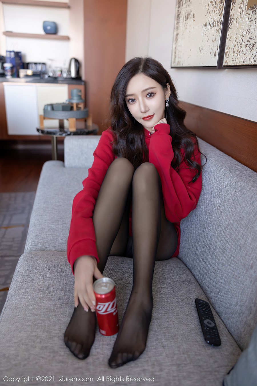 [XiuRen秀人网] 2021.12.17 No.4356 王馨瑶yanni 御姐黑丝[84P/876MB]