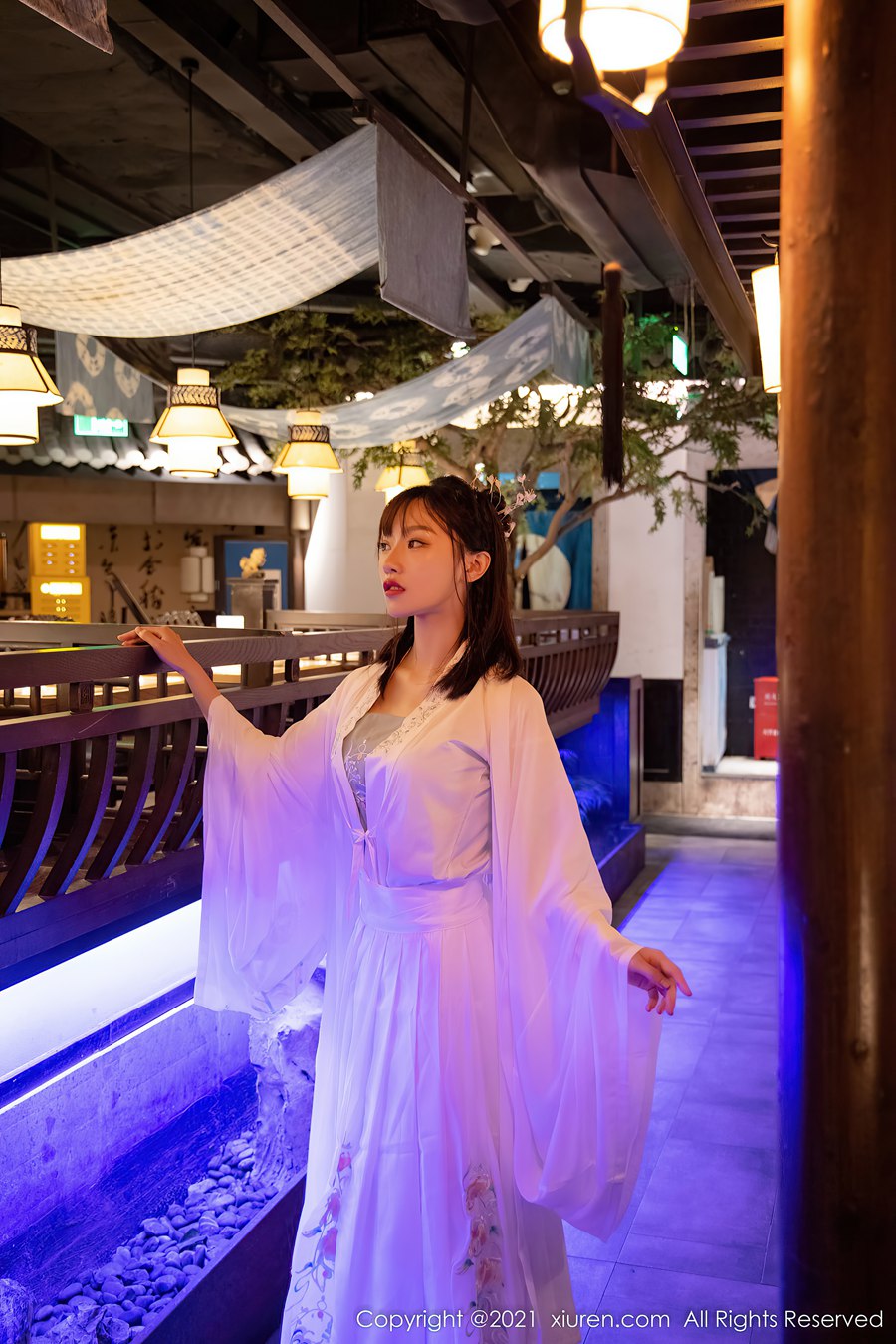 [Xiuren秀人网]2021.12.16 NO.4344 白色古装服饰装扮 西门小玉 [53+1P/470MB]