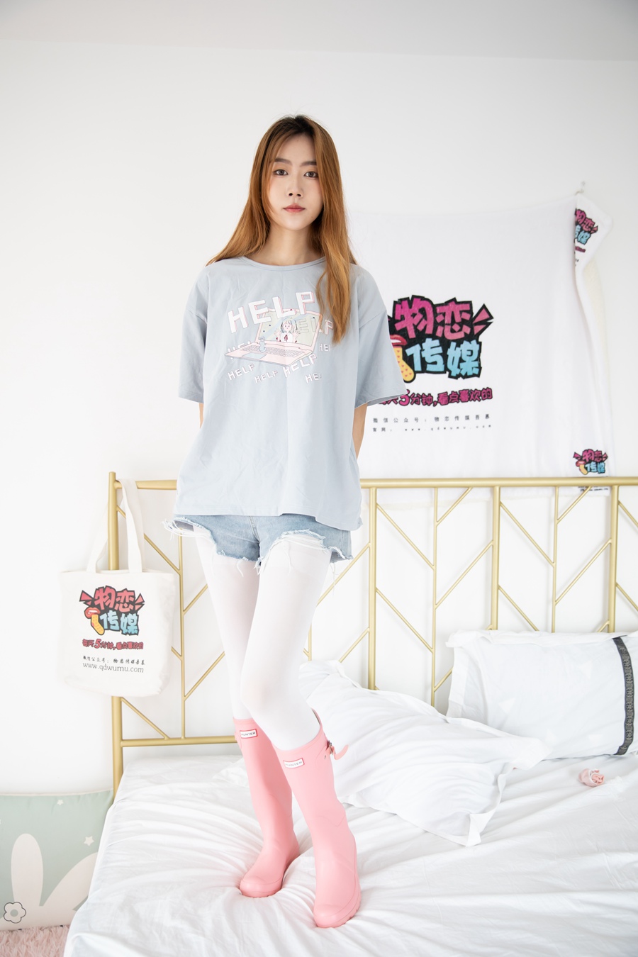 物恋传媒 NO.927 小鹿-雨夜的思念[175P/1V/4.14GB]