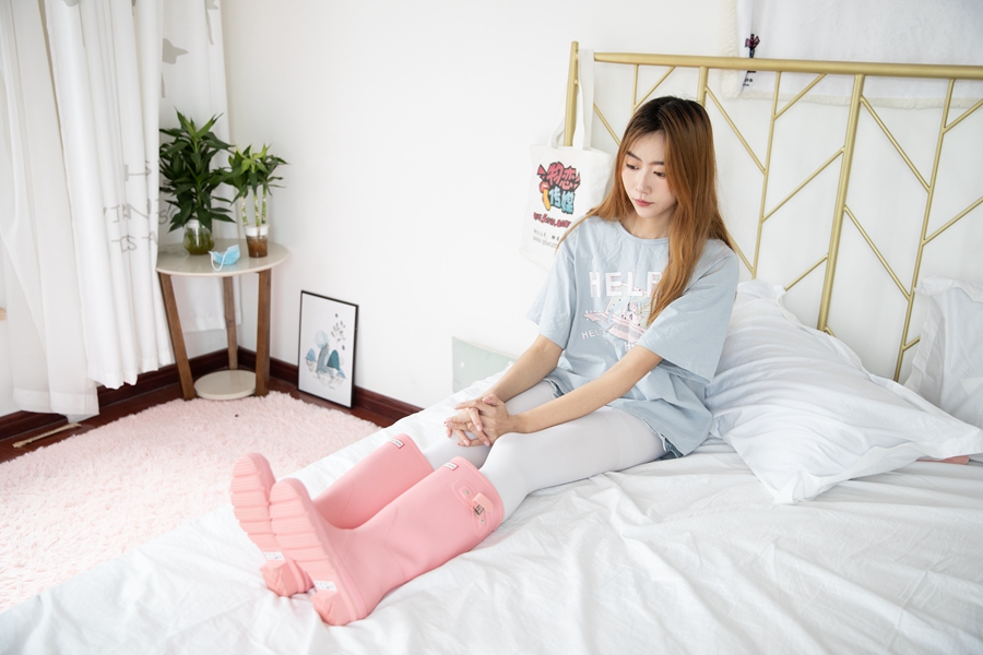 物恋传媒 NO.927 小鹿-雨夜的思念[175P/1V/4.14GB]