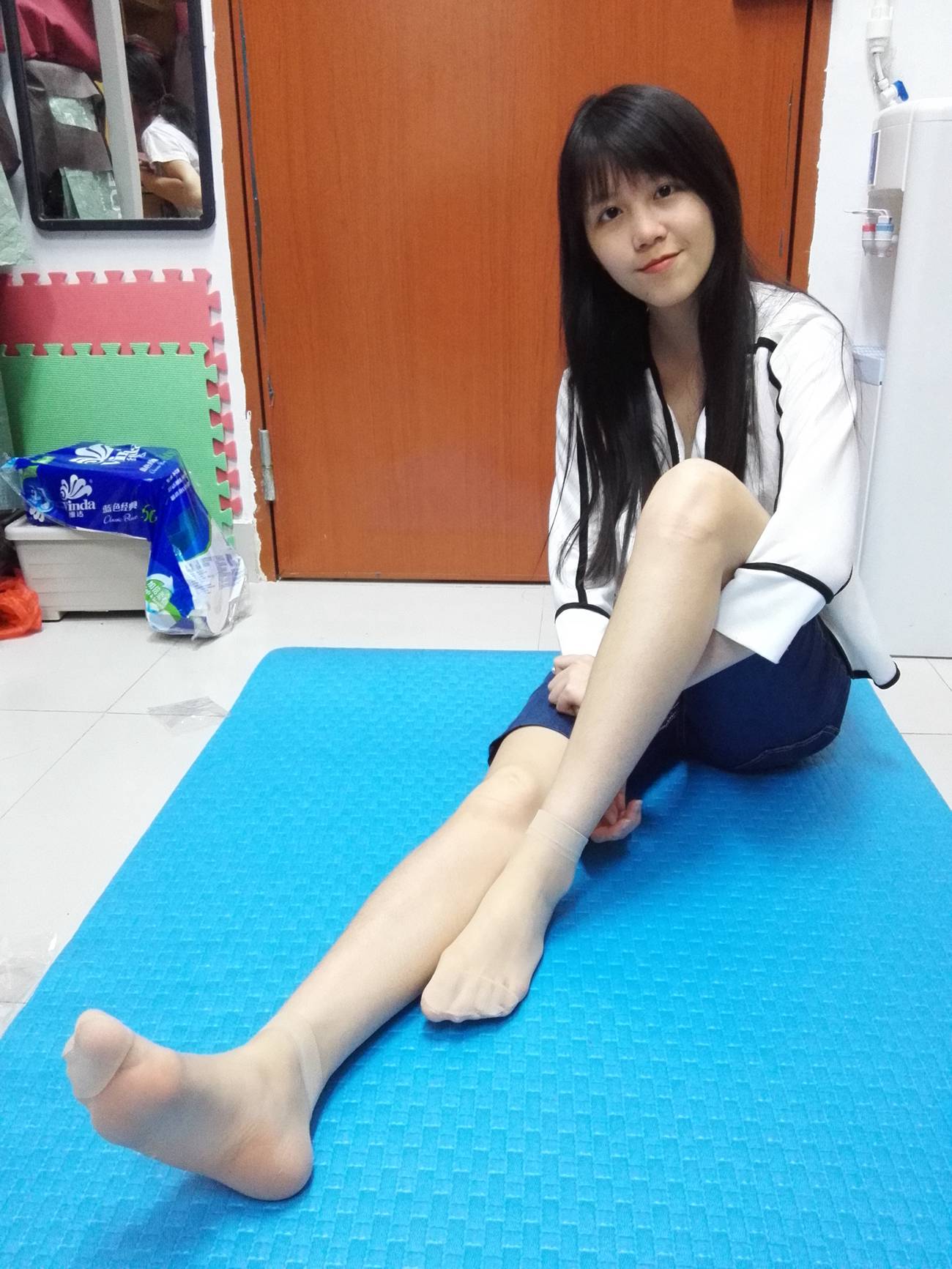 学妹校园寝室短丝系列011期 红萍 [71P/123MB]