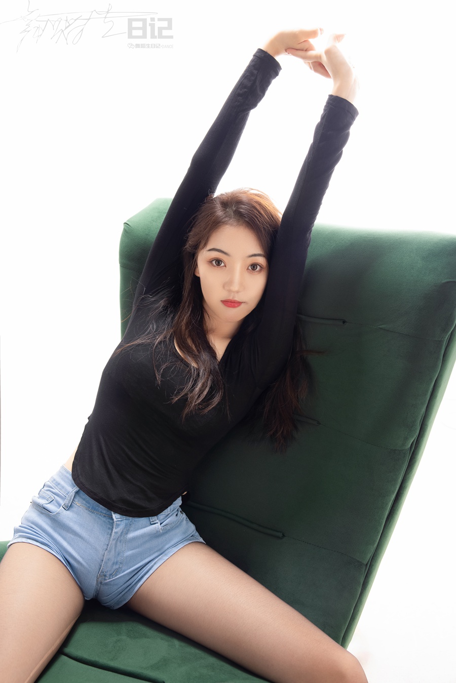 [GALLI嘉丽]舞蹈生日记 069 – 贺贺 [47P/350MB]