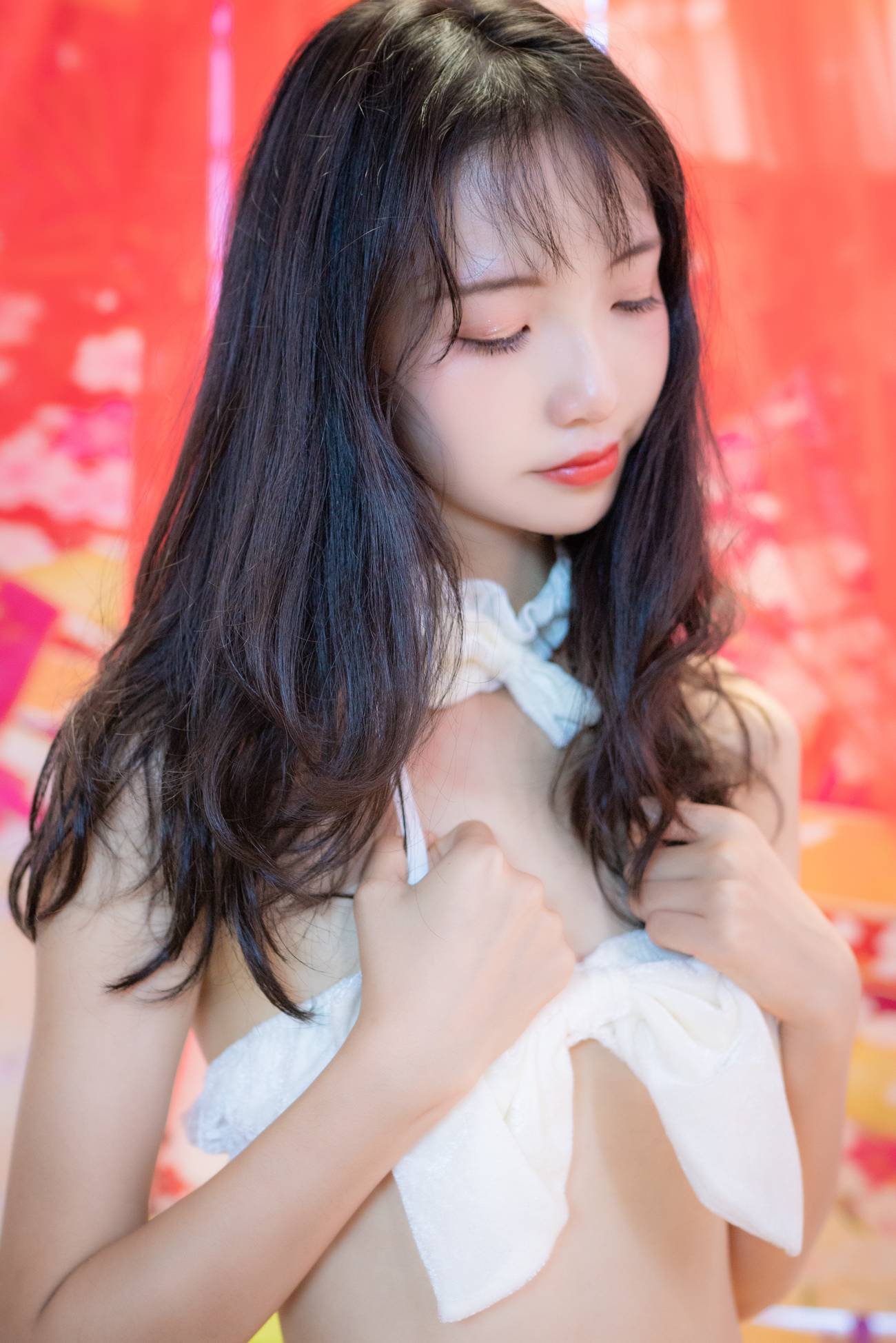 清纯妹子西瓜 - 白猫咪内衣 [34P/356MB]