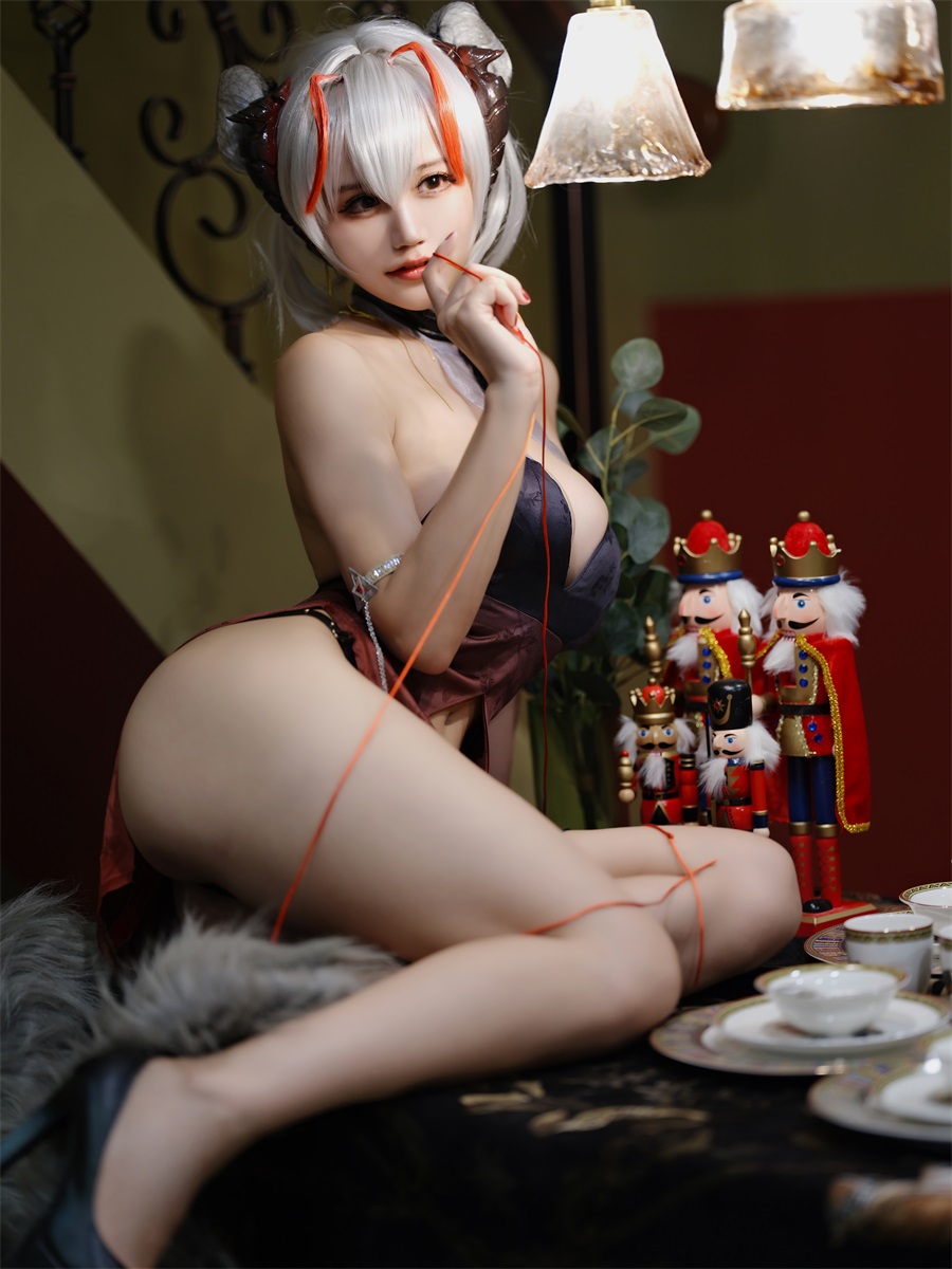 动漫博主小仓千代w – w旗袍 [33P/149MB]