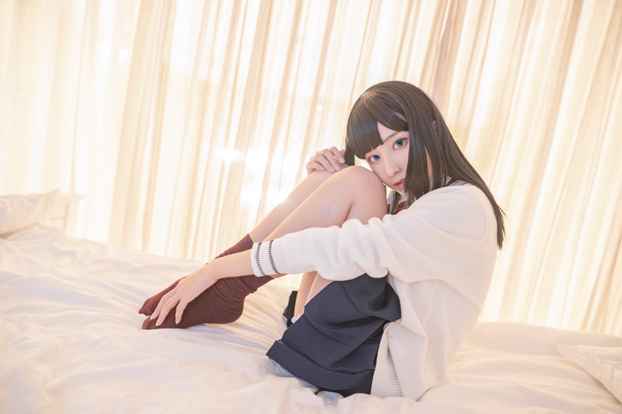 AAAyu阿玉 – 宝多六花 [16P/77MB]