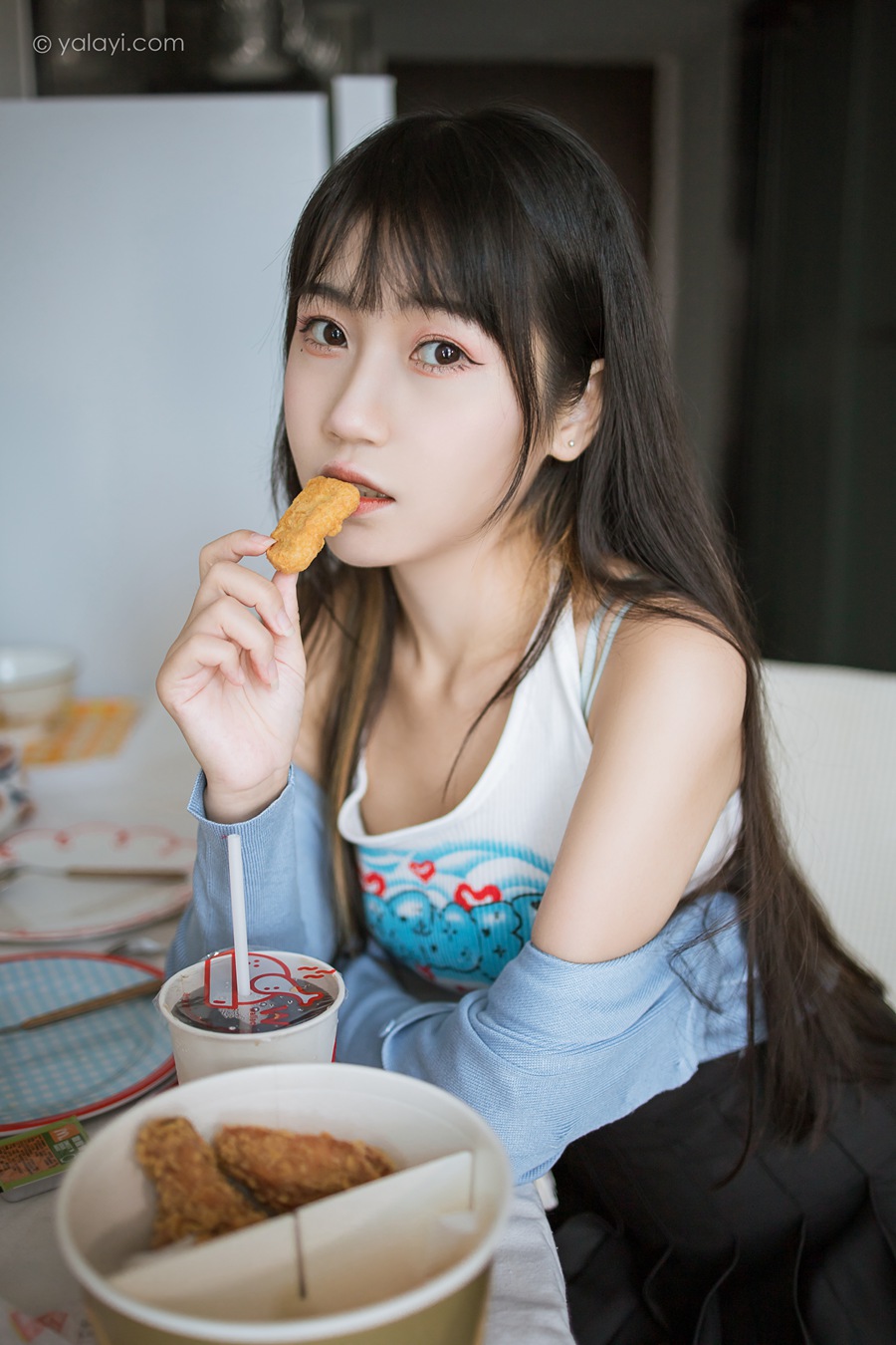 [YALAYI雅拉伊] 2022.02.18 NO.898 回我们家 弈思[47P/492MB]