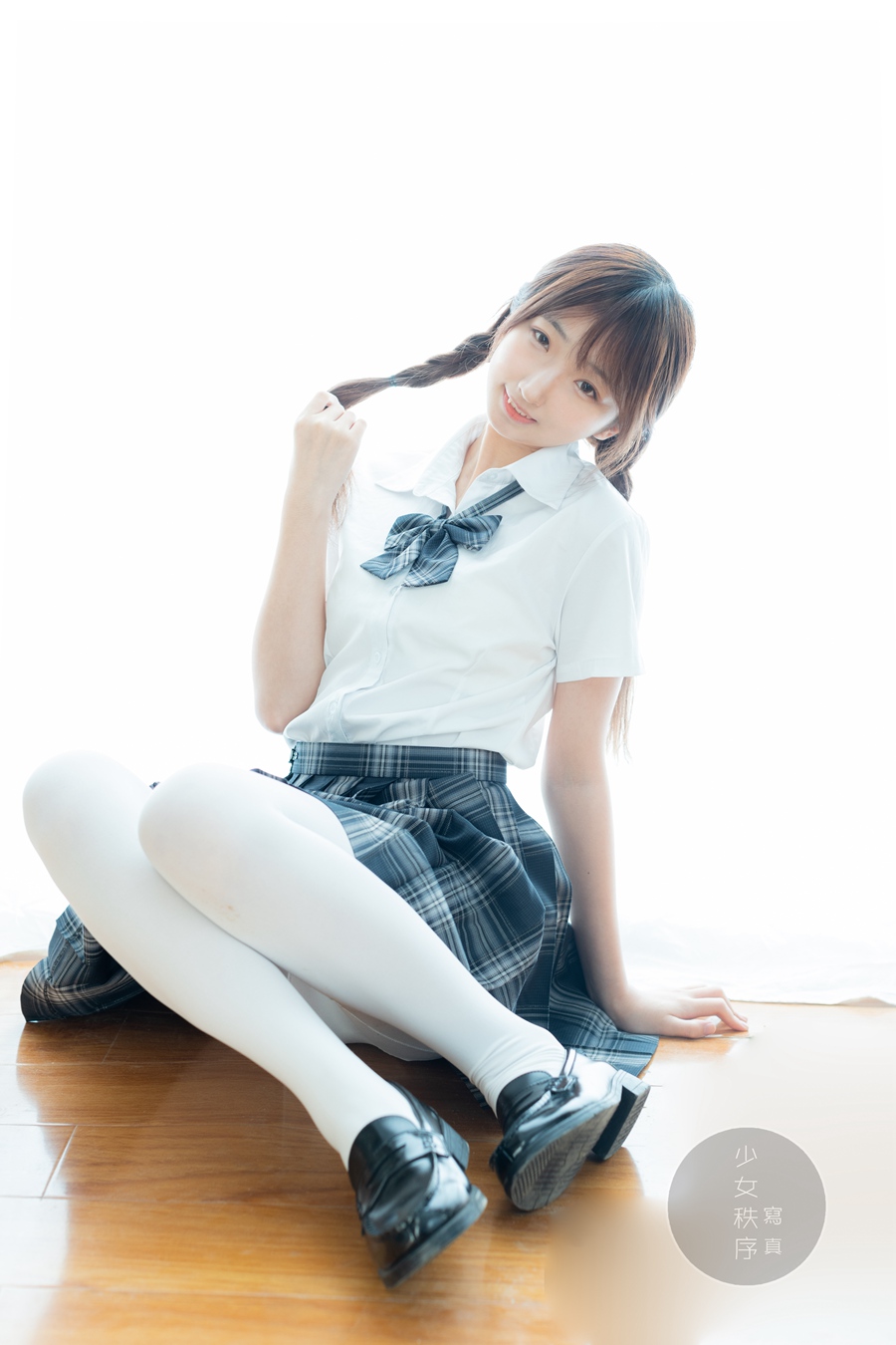 少女秩序写真 EXVOL.010 鹿可（七夕情景音频特别篇） [35P/2V/757MB]