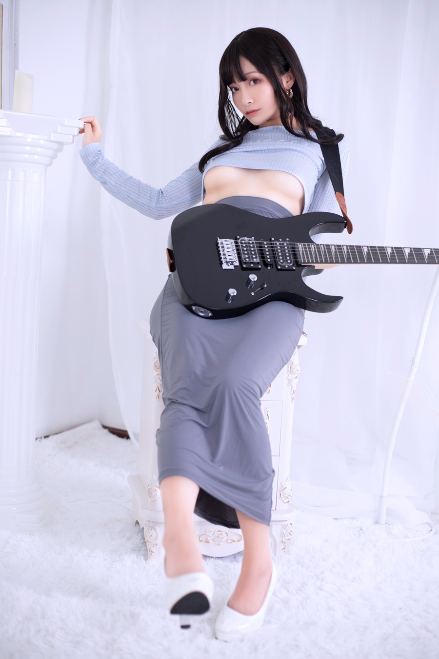 洛璃LoLiSAMA – 吉他妹妹 [73P/606M]