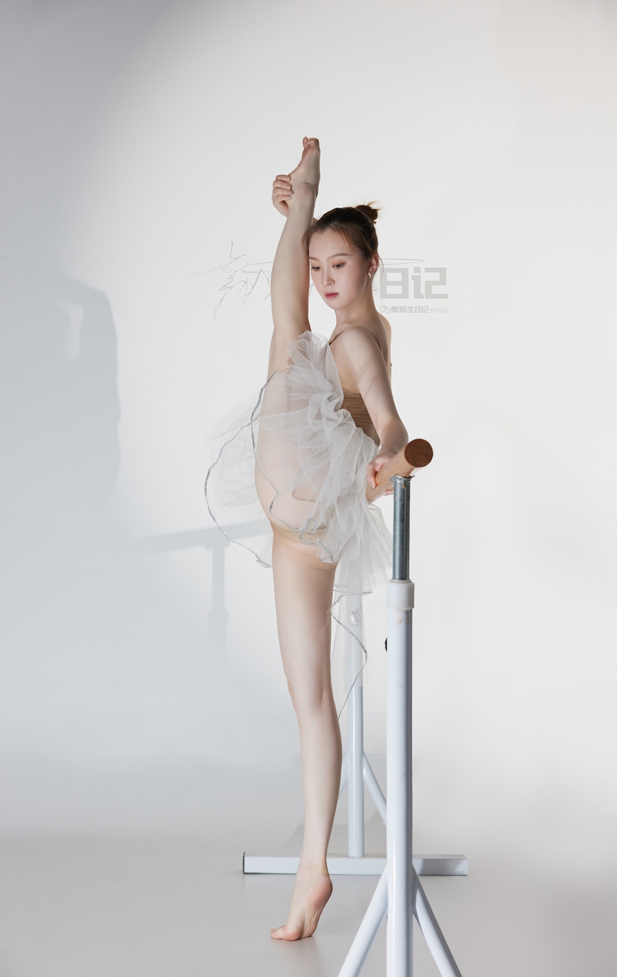 [GALLI嘉丽]舞蹈生日记 076 – 高雯雯 [41P/315MB]