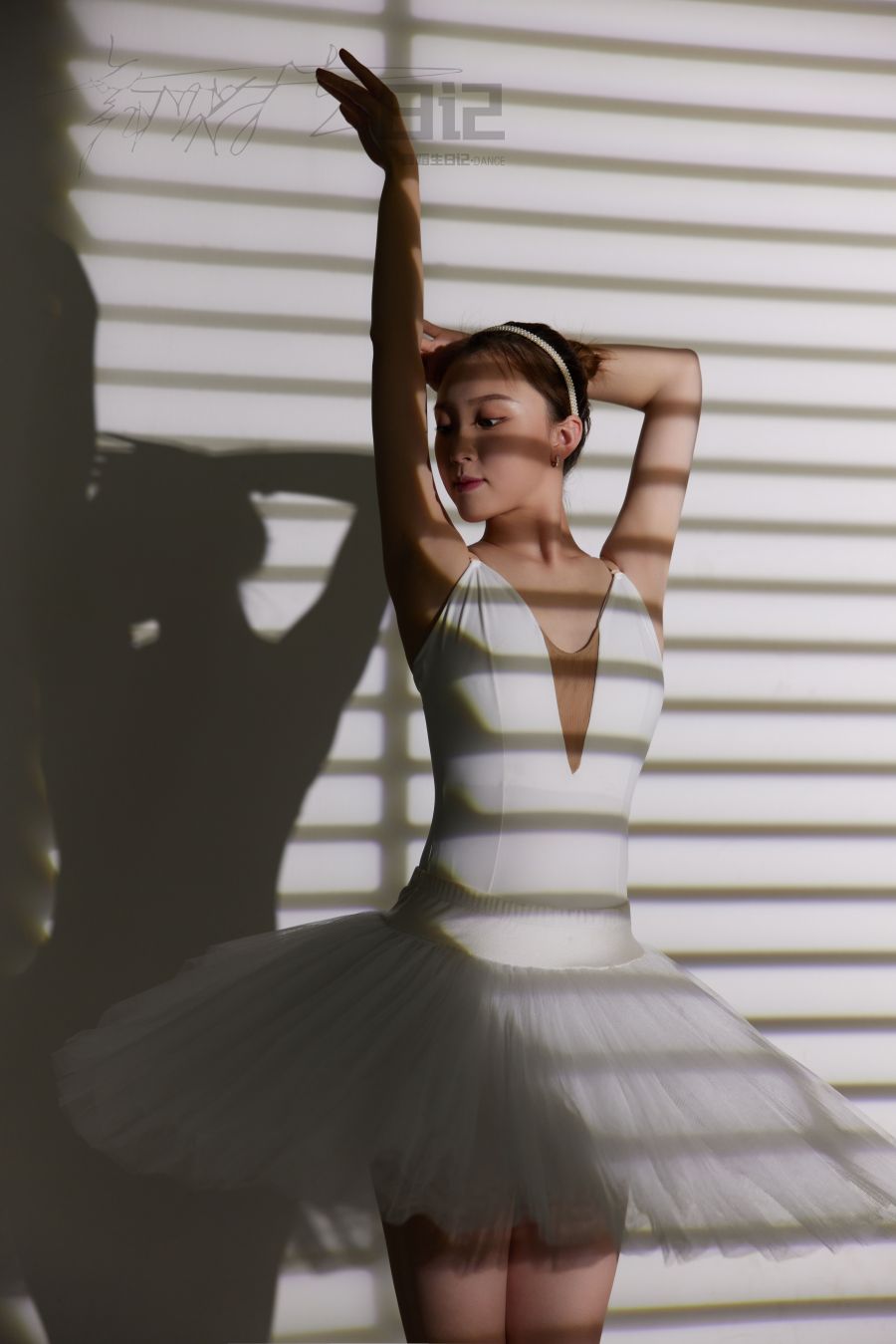 [GALLI嘉丽]舞蹈生日记 080 – 高雯雯 [41P/95MB]