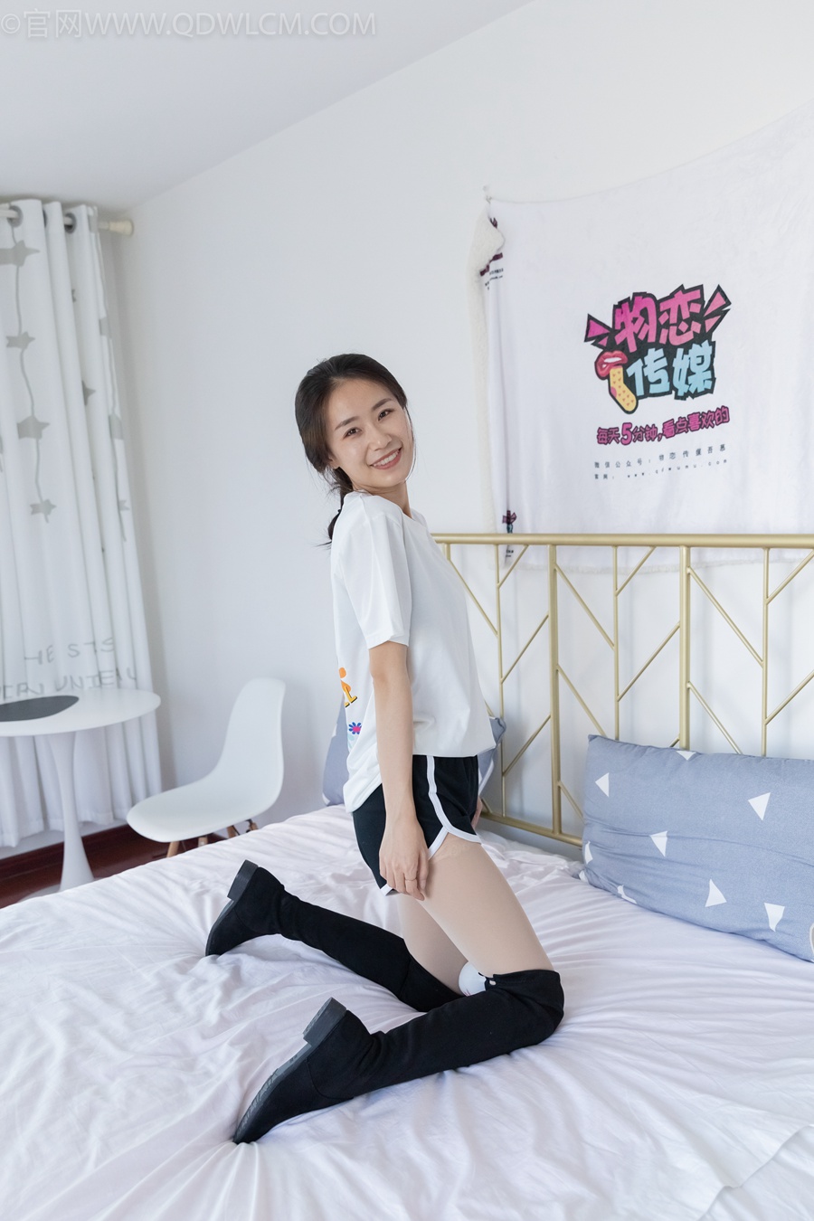 物恋传媒 NO.971 菜菜-夜雪[119P/1V/3.07GB]