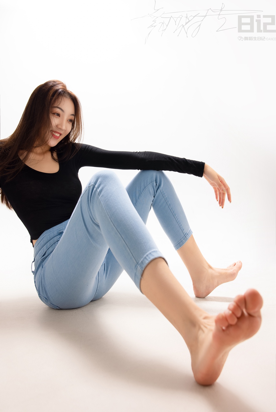 [GALLI嘉丽]舞蹈生日记 069 – 贺贺 [47P/350MB]