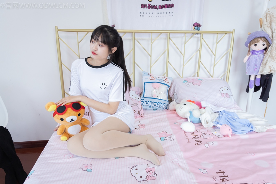 物恋传媒 NO.954期 小敏-花的色彩[150P/1V/4.15GB]