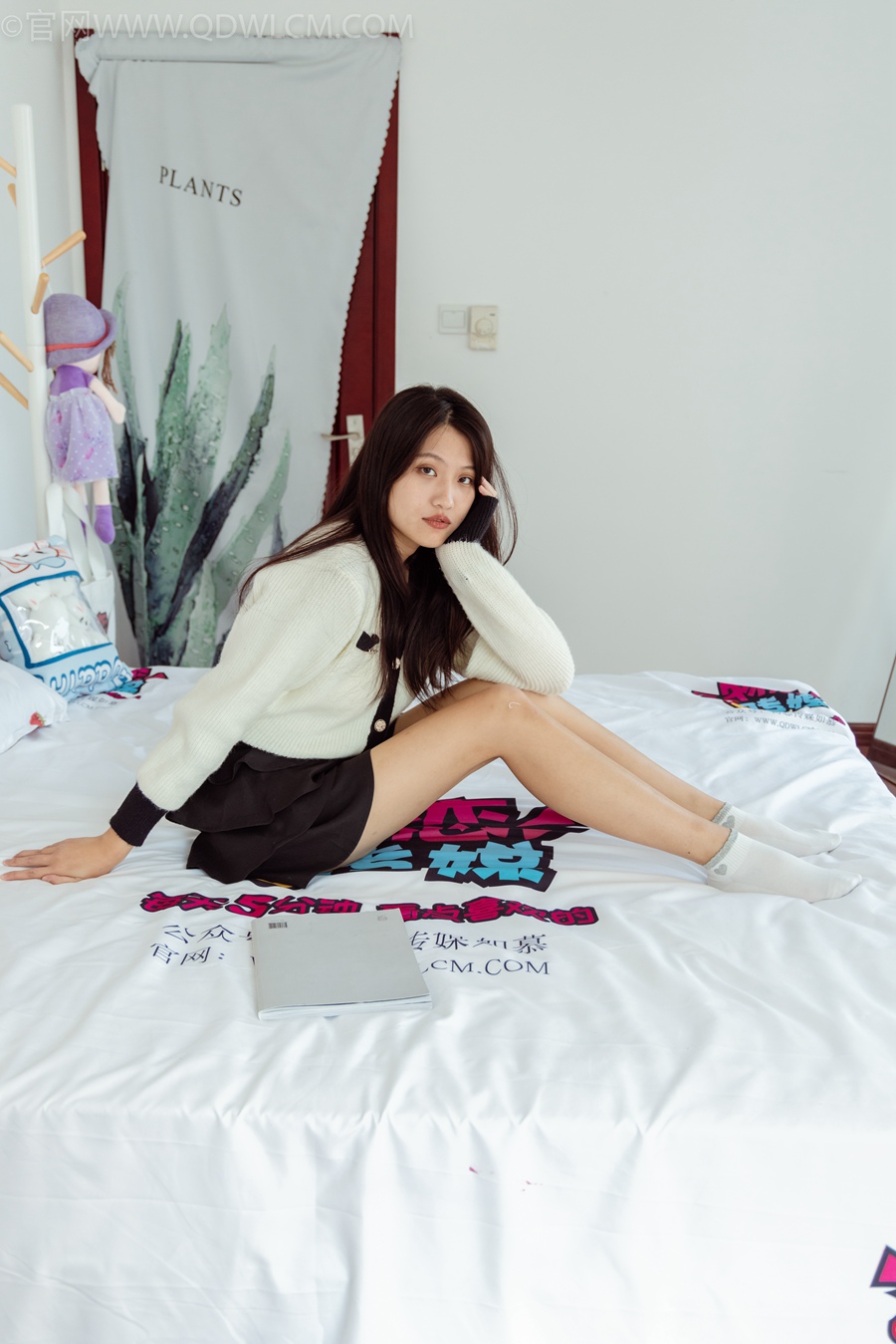 物恋传媒 NO.988 小桃-夜话远方[141P/1V/3.82GB]