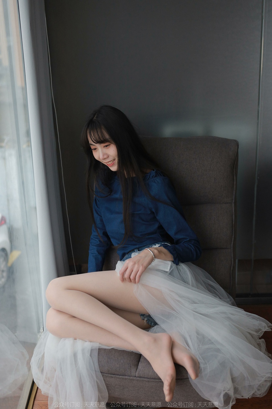 [IESS异思趣向] 耽丝 220121 团团的长腿纱裙 [95P/105MB]