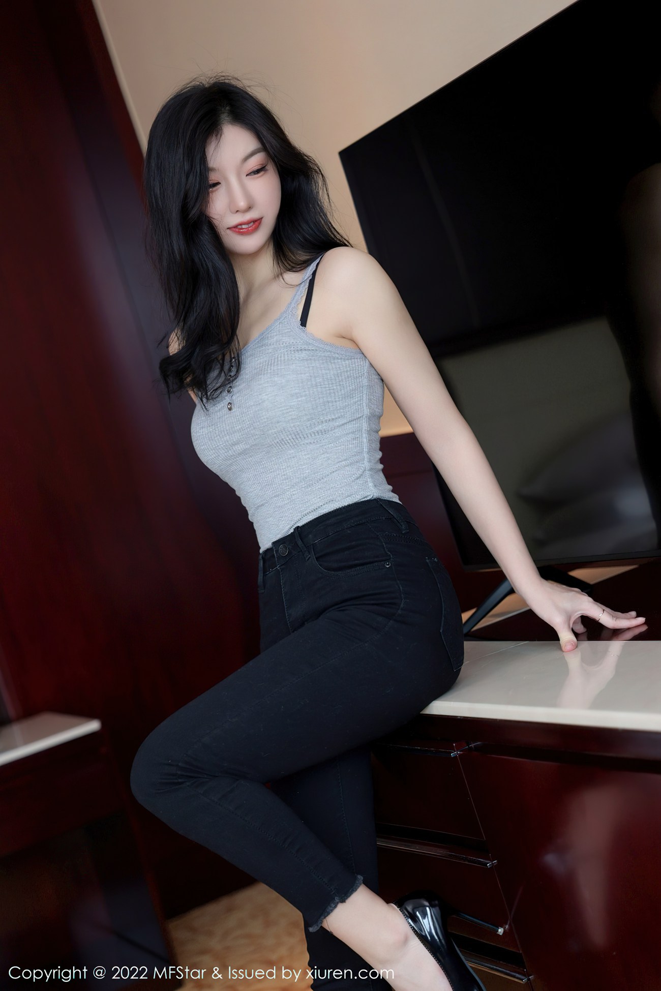 [MFStar模范学院]2022.03.09 Vol.557 人间荒糖[70P/595MB]