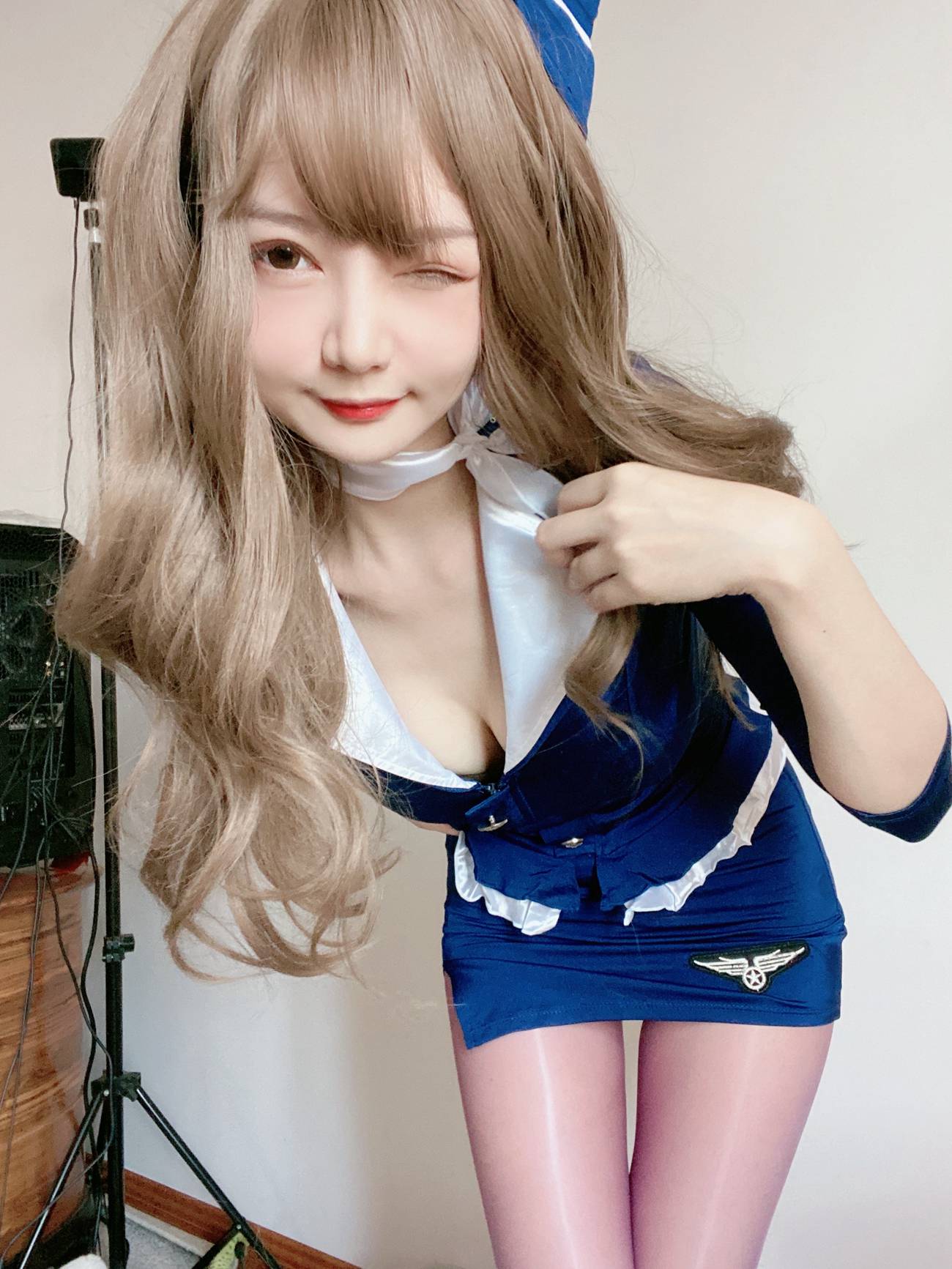 51酱 - 蓝色制服装 [35P/3V/115MB]