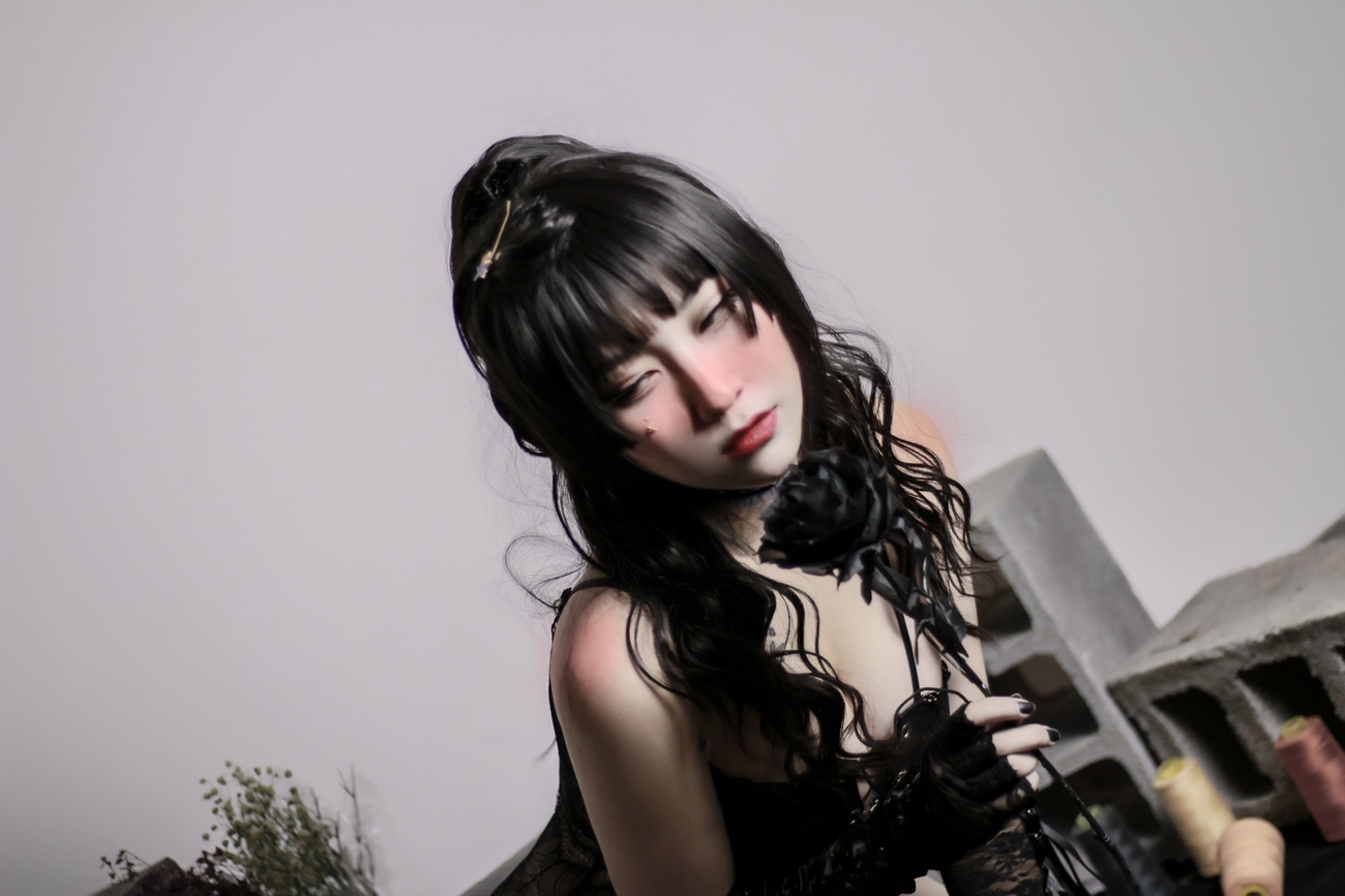 奇行家狗崽 - 黑白无相 [36P/226MB]