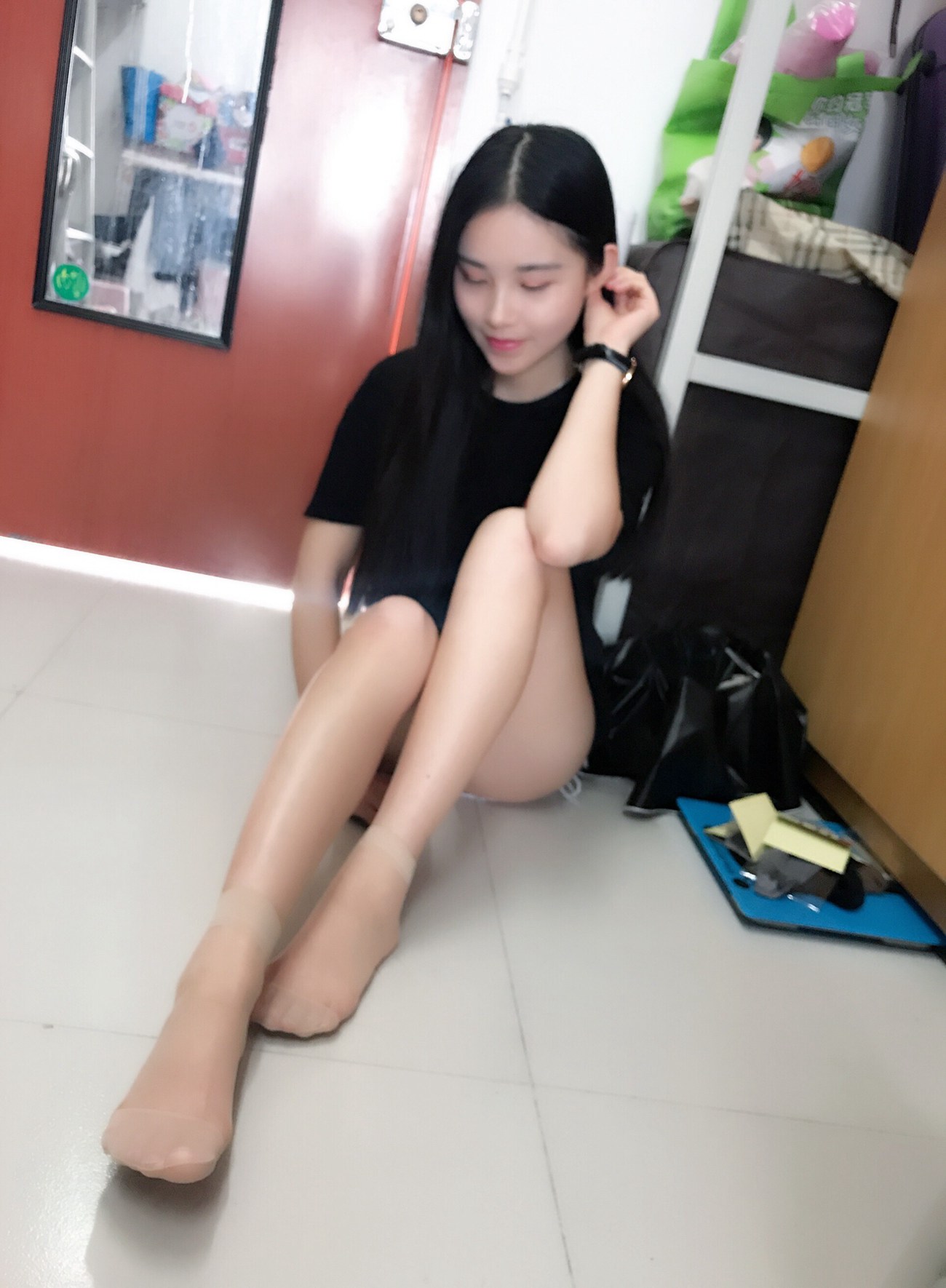 学妹校园寝室短丝系列017期 静静 [60P/86MB]