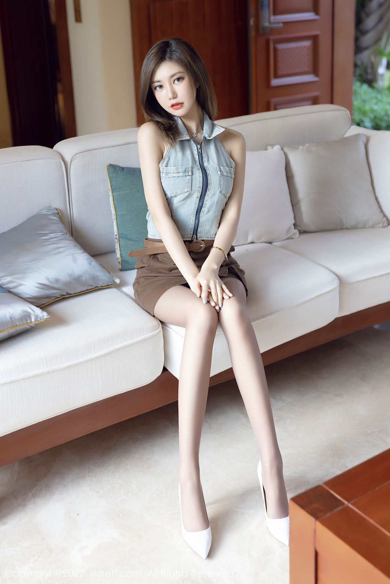 [XiuRen秀人网] 2022.03.04 No.4675 绮里嘉ula 珠三角旅拍[53P/528MB]