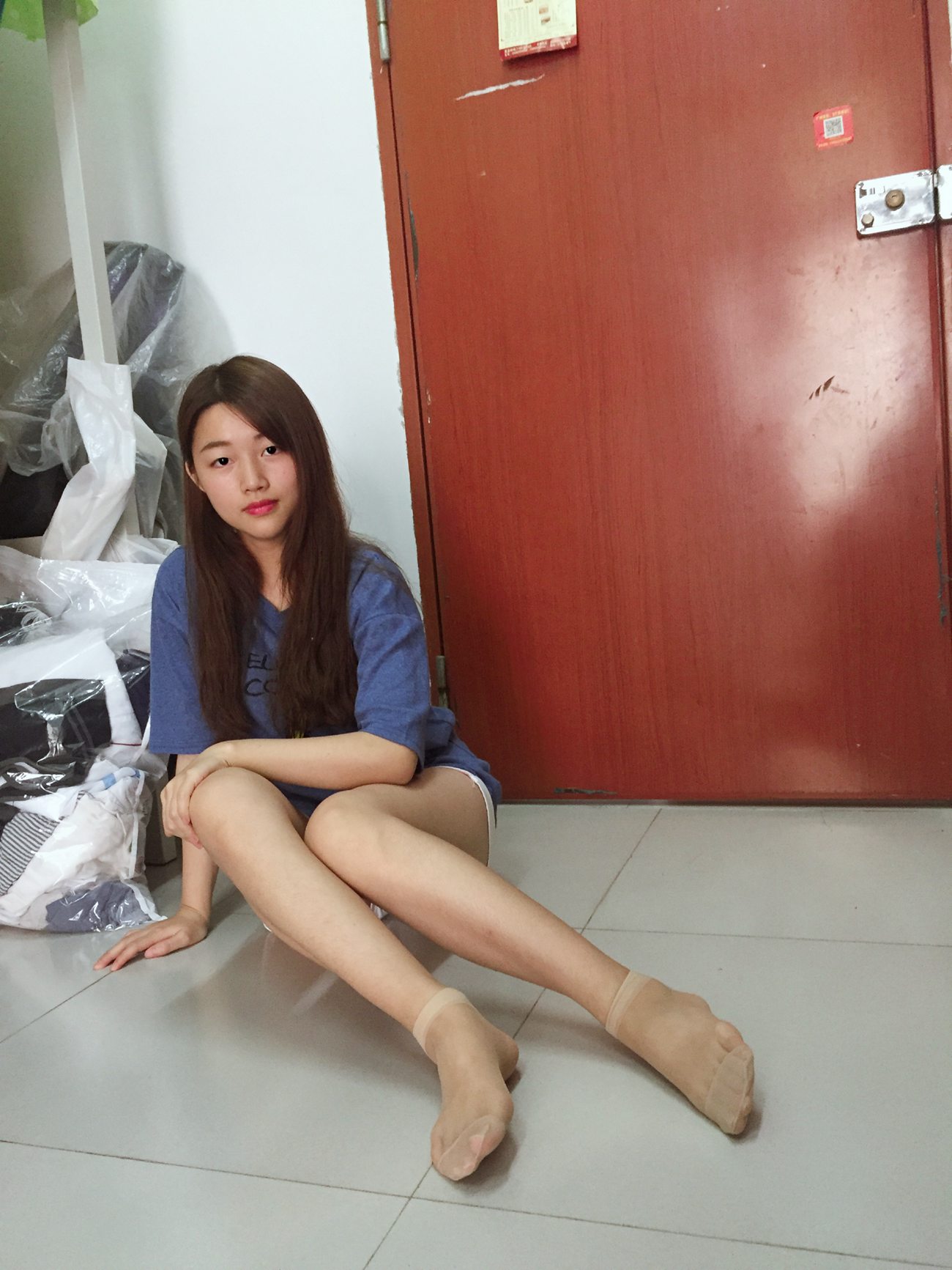 学妹校园寝室短丝系列015期 锦玲 [61P/125MB]