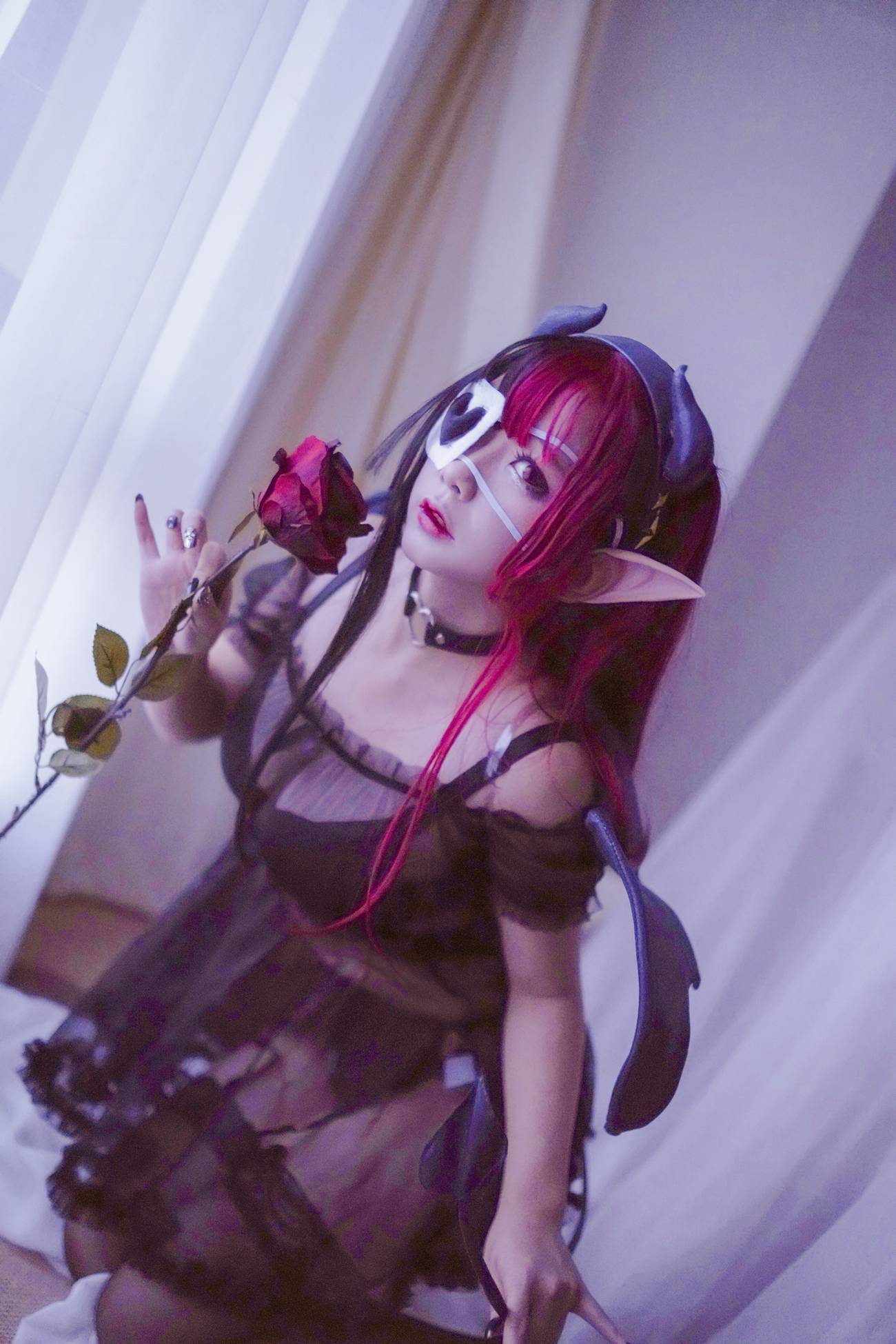 日奈娇 – 红色使魔 [40P/819MB]