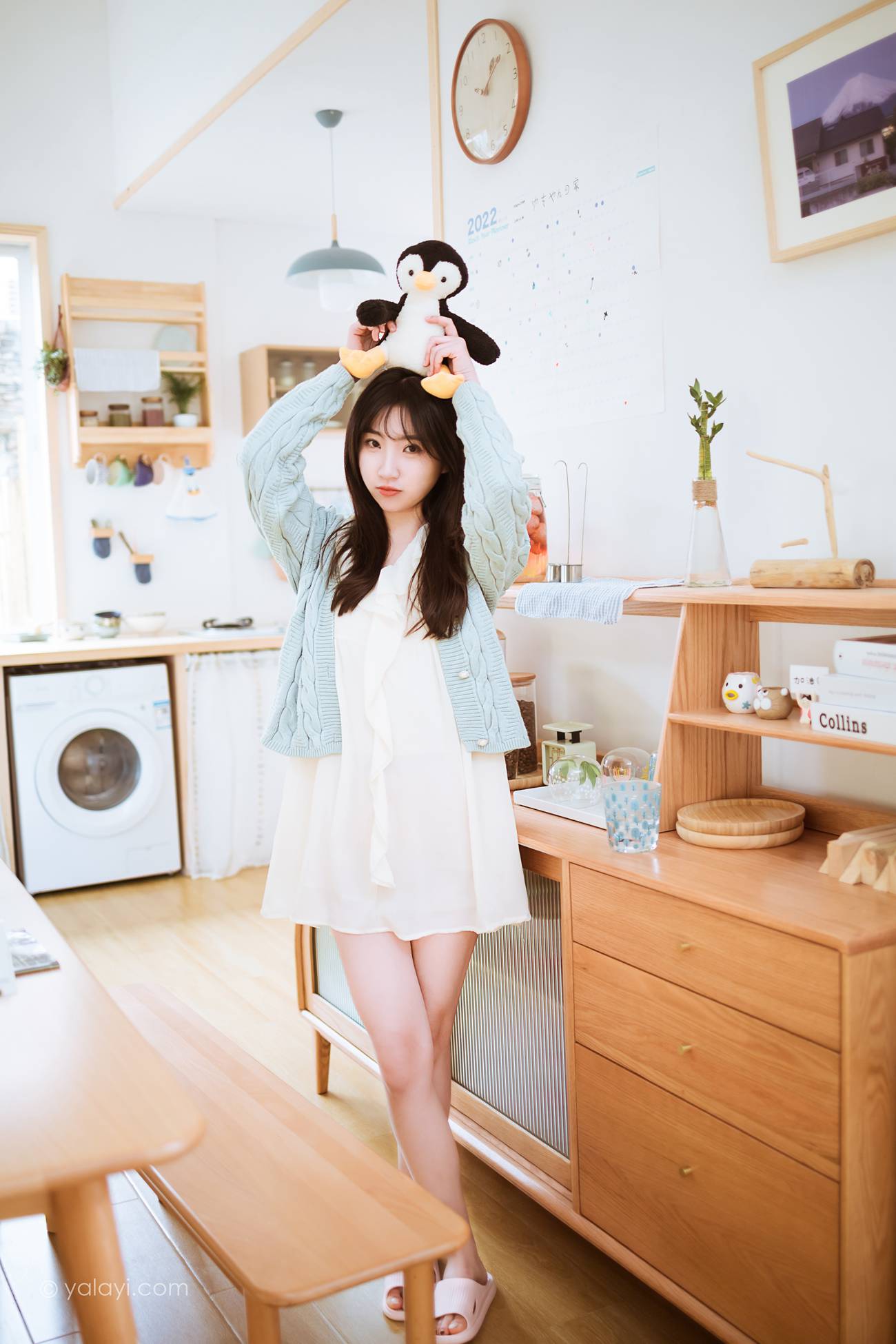 [YALAYI雅拉伊] 2022.04.08 NO.917 优雅永不过时 小乔[47P/397MB]