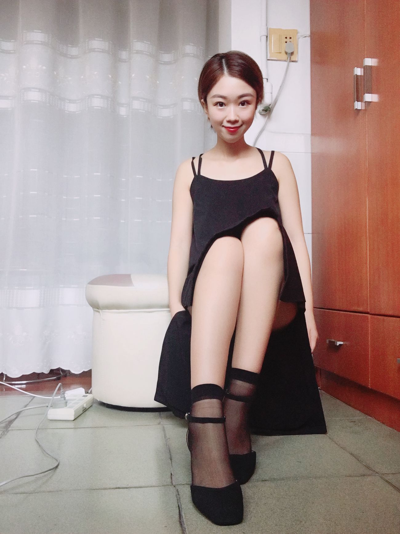 学妹校园寝室短丝系列020期 李姗姗 [90P/171MB]